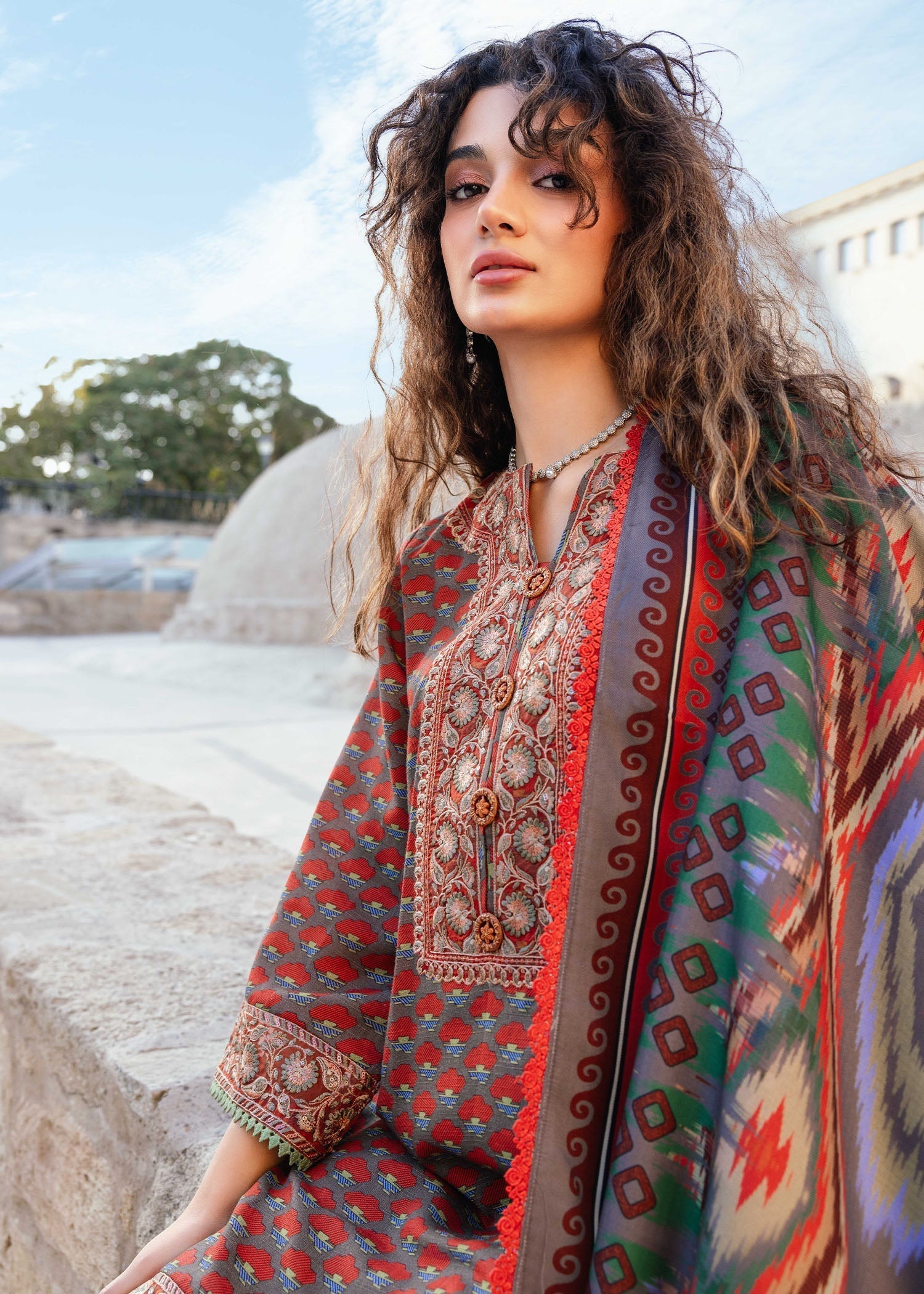 Meerak Pret Ornate Women 3pcs