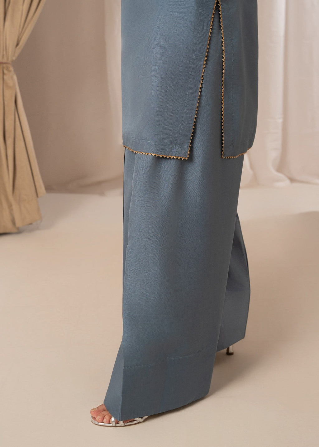 Gulle Eida Farshi Shalwar Women 3pcs