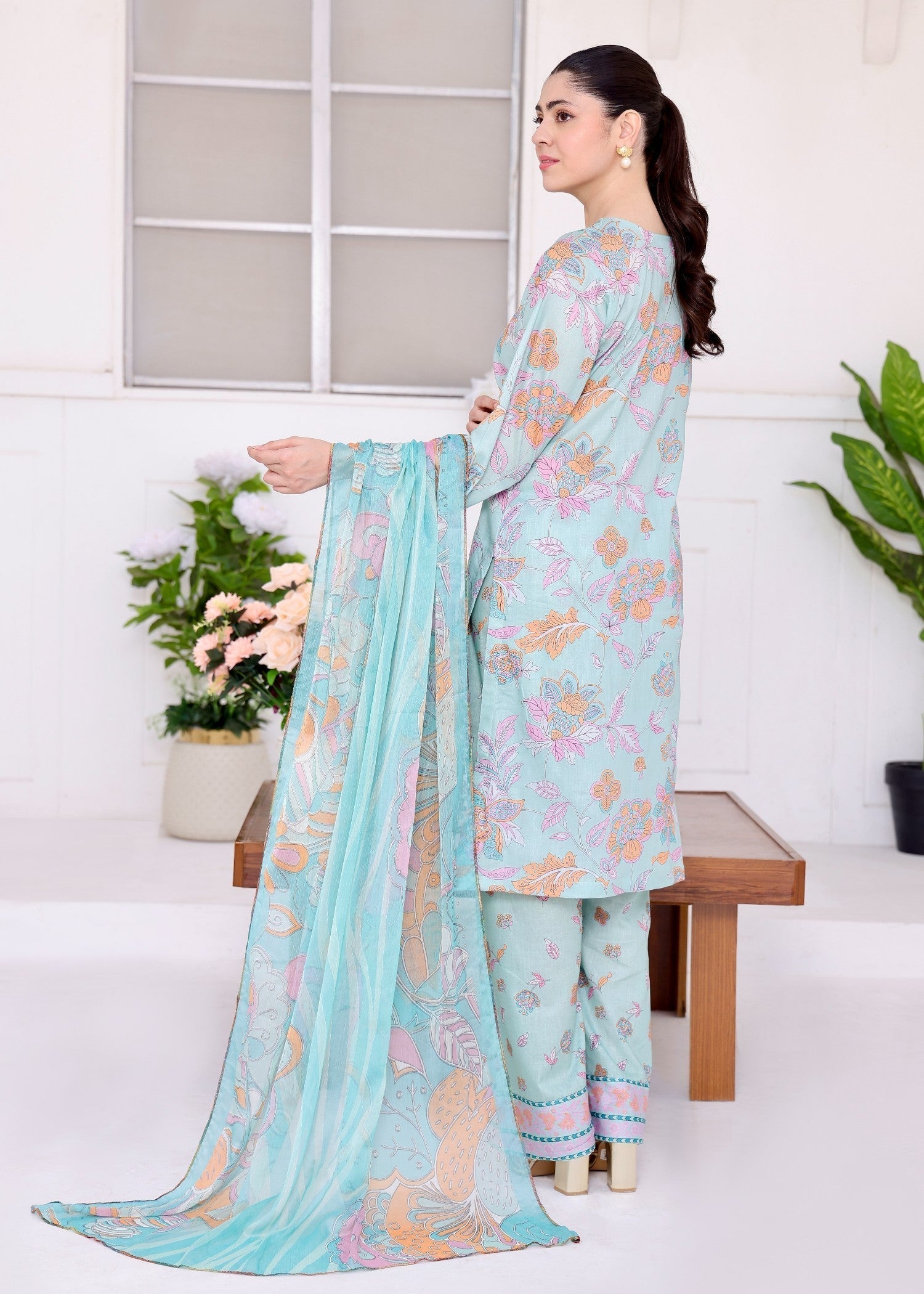 Polawn PD LAWN 25 428 | PRET LAWN COLLECTION Women 3pcs