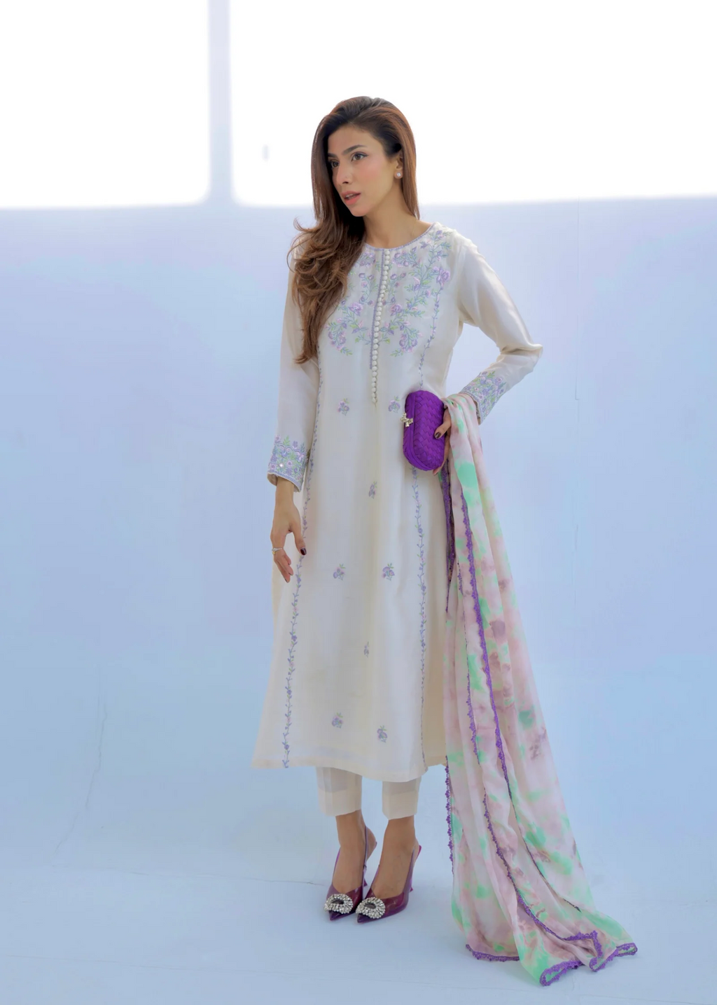 Hues Atelier Divine white Women 3pcs