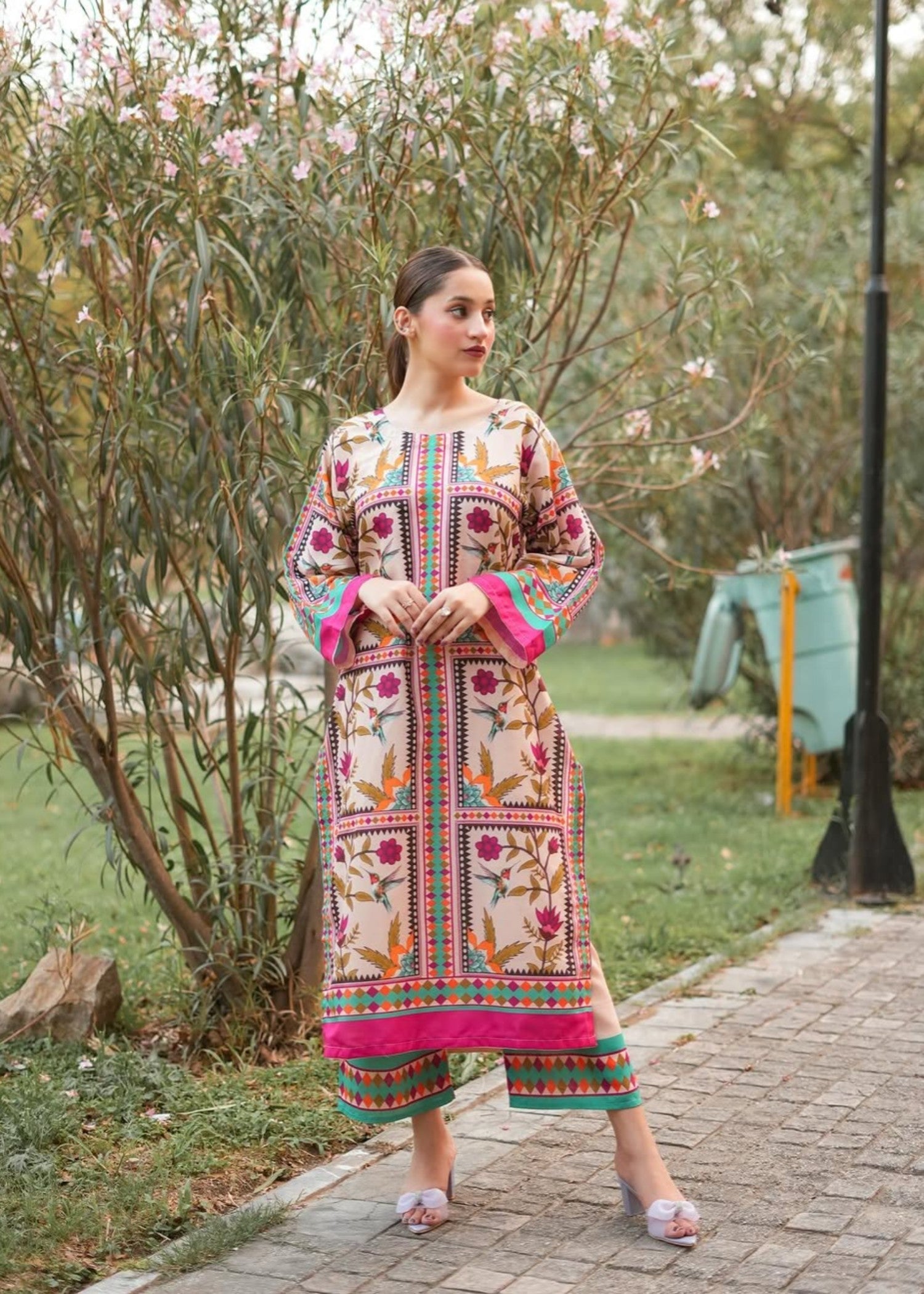 Midway Arts Lvory Women 2pcs