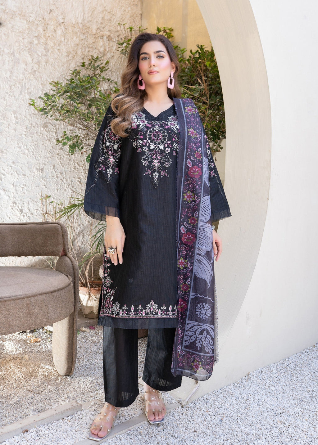 Araish SIYAH GUL STITCHED SUIT Women 3pcs