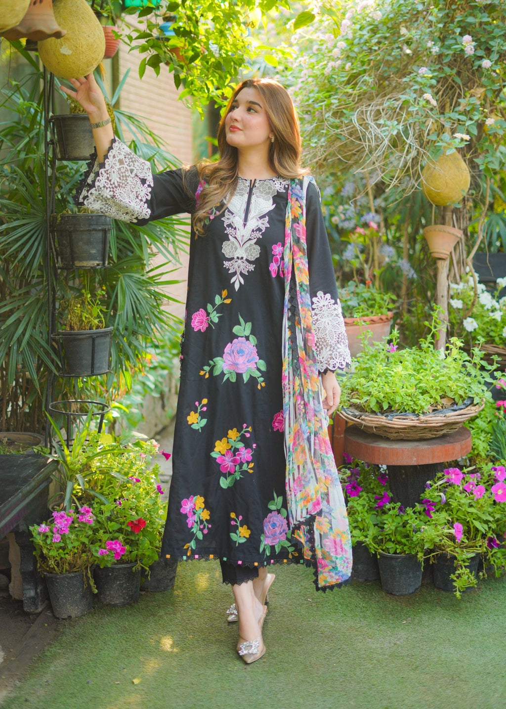 Suits By Sadia Aneela black lawn Women 3pcs