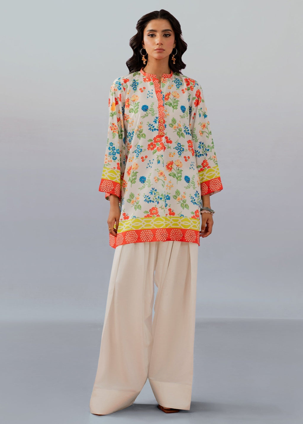 Kiara Sorrel Women 2pcs