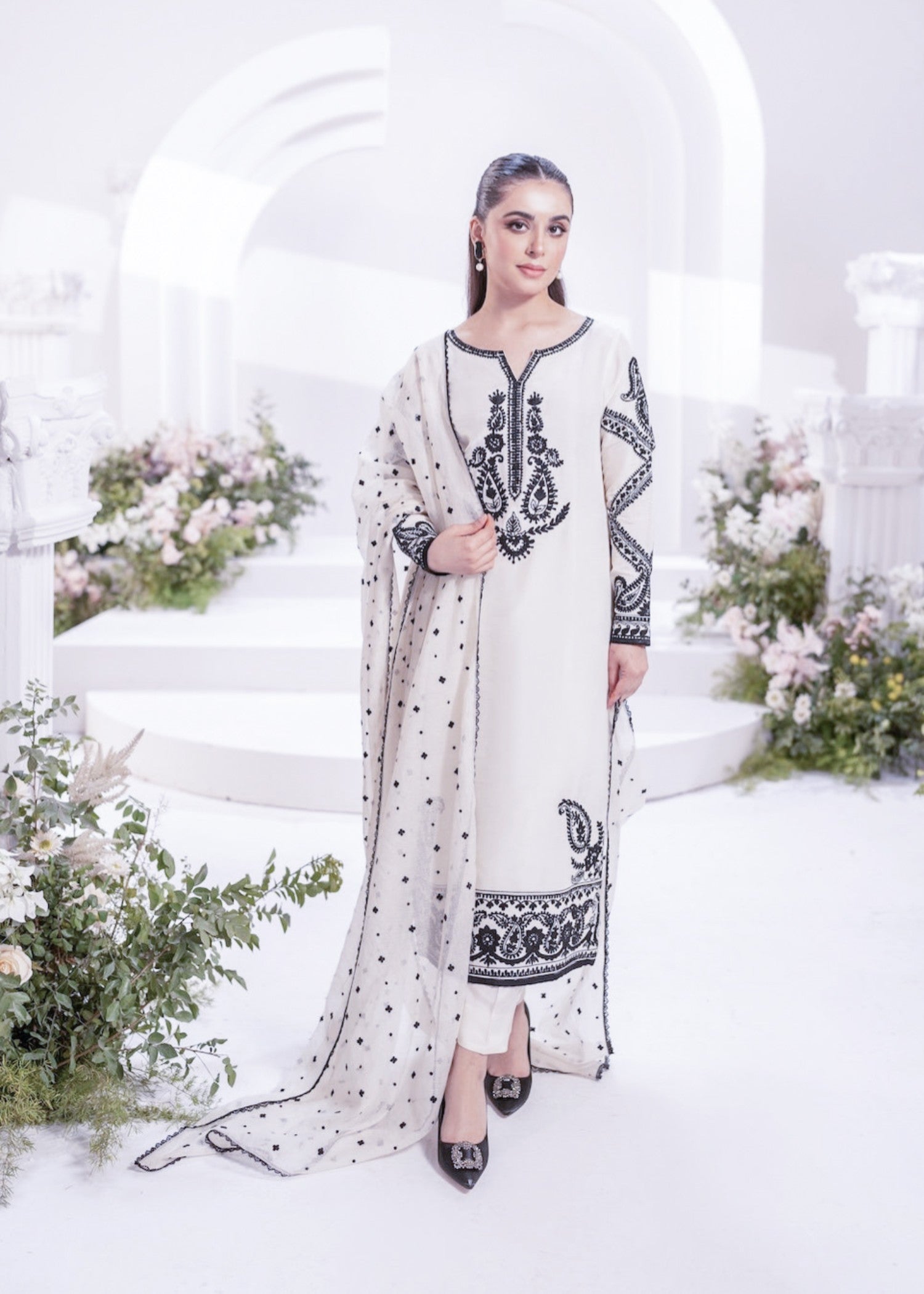 Tawakal Closet Ayra White 02 Women 3pcs