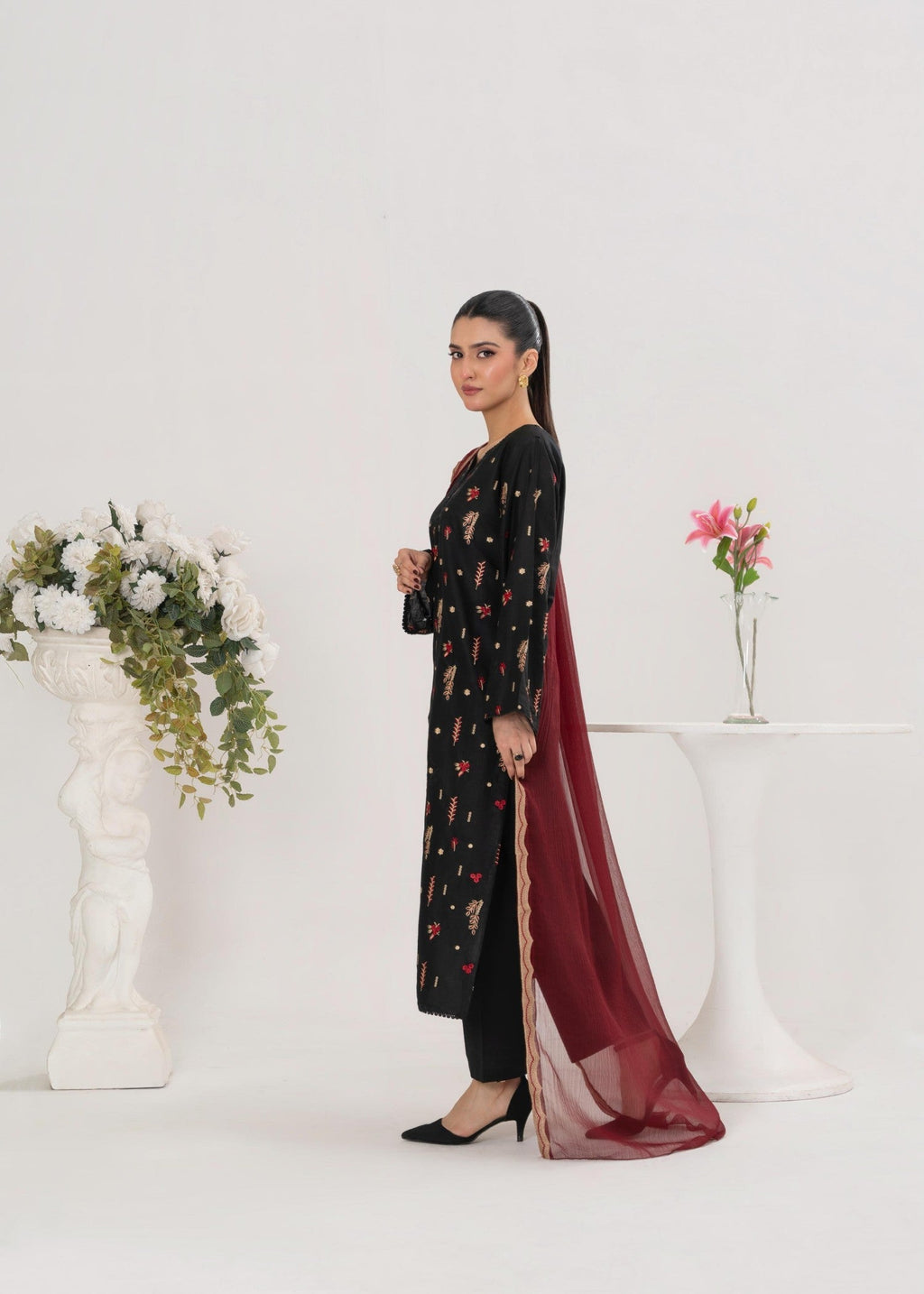 Stylish Collection DREAM EMBROIDERED Women 3pcs