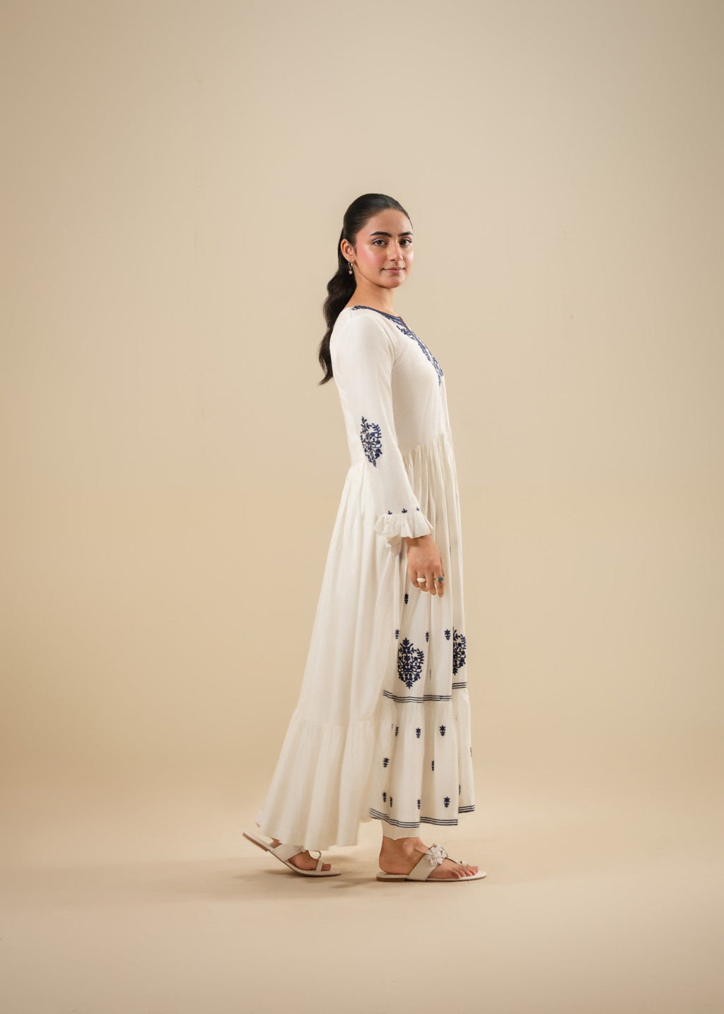 Akhrot Clothing Ivory Whisper Women 2pcs