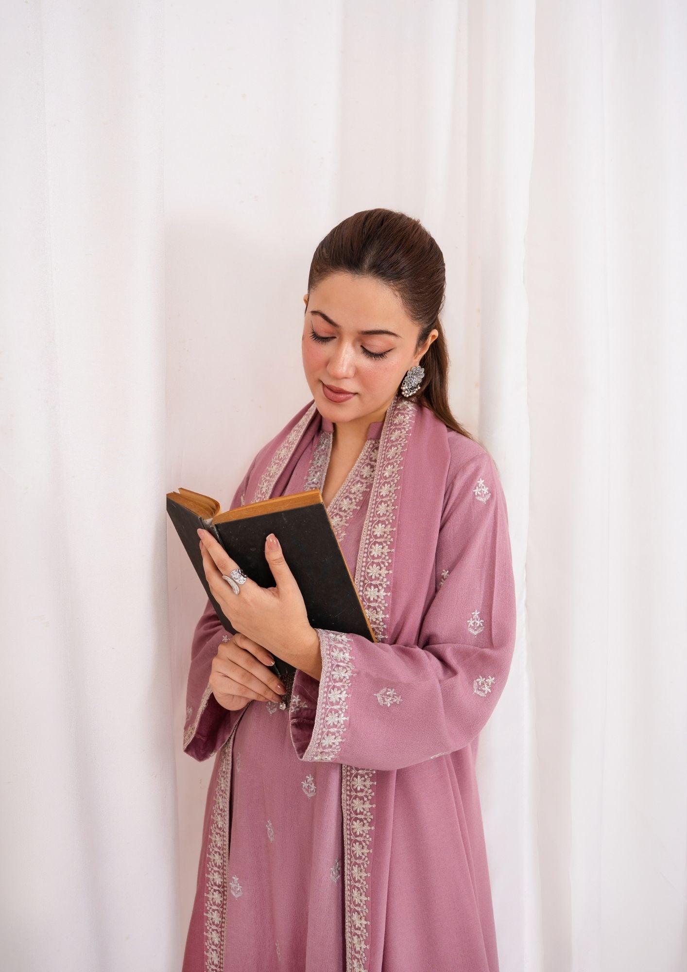 Yolo Pret Embroidered Silk Karandi with Embroidered Border Shawl AML W25 0032 Women 3pcs