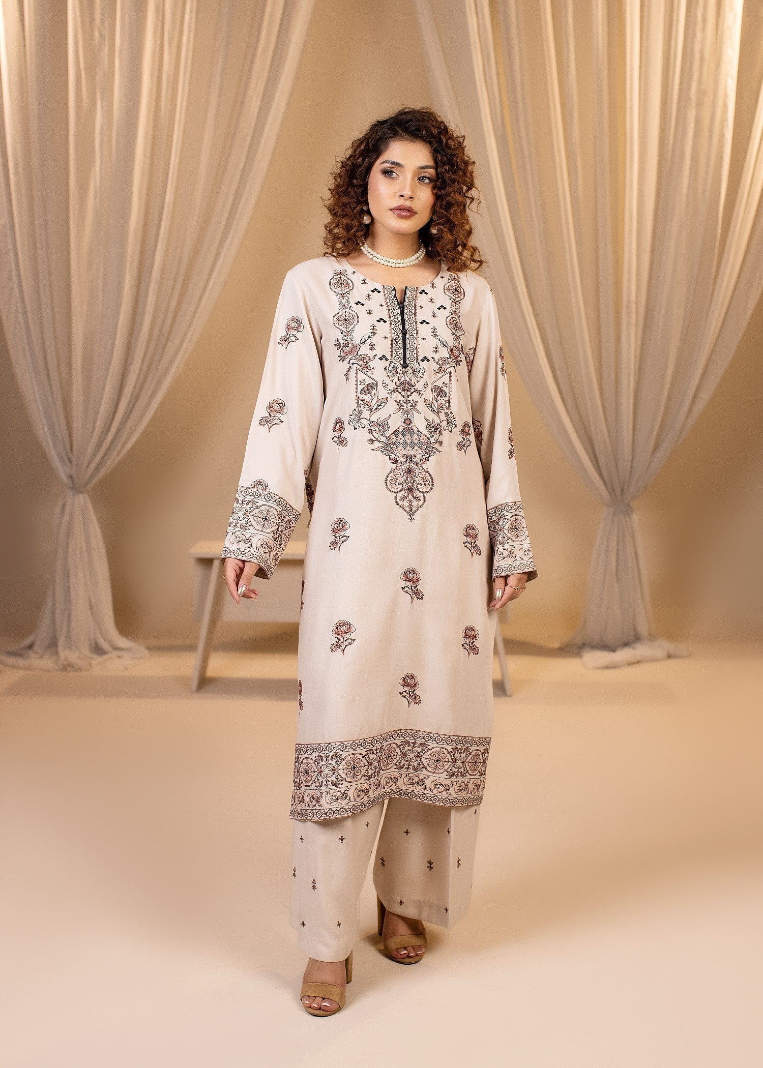 Aster Elinor Kurta Women 1pcs