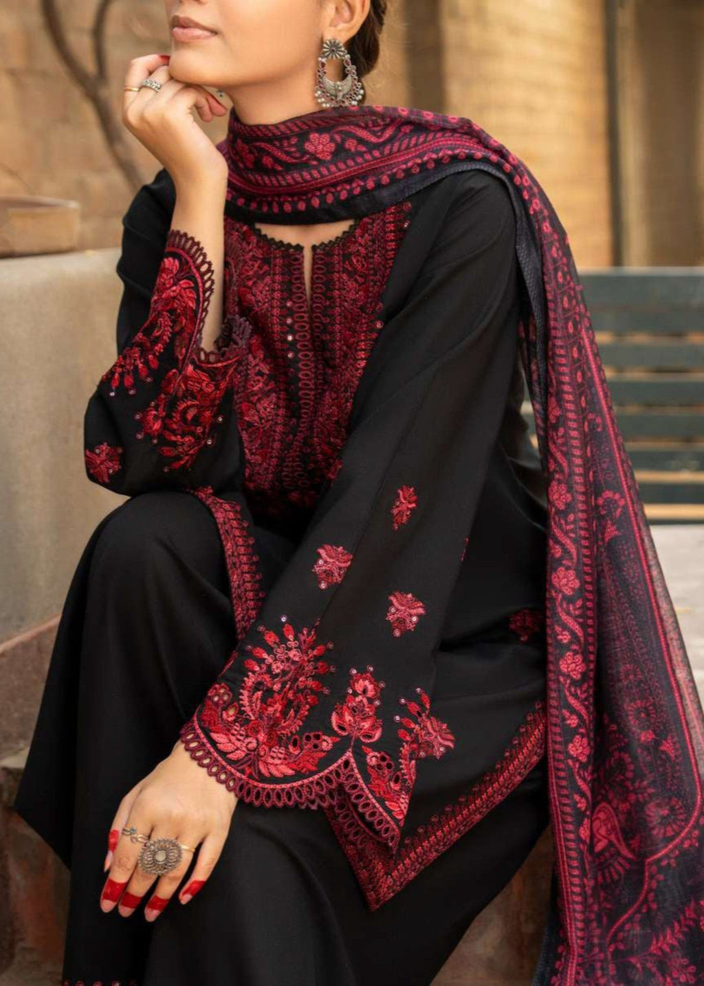 Rosyribbons Ember Dusk Stitched Women 3pcs