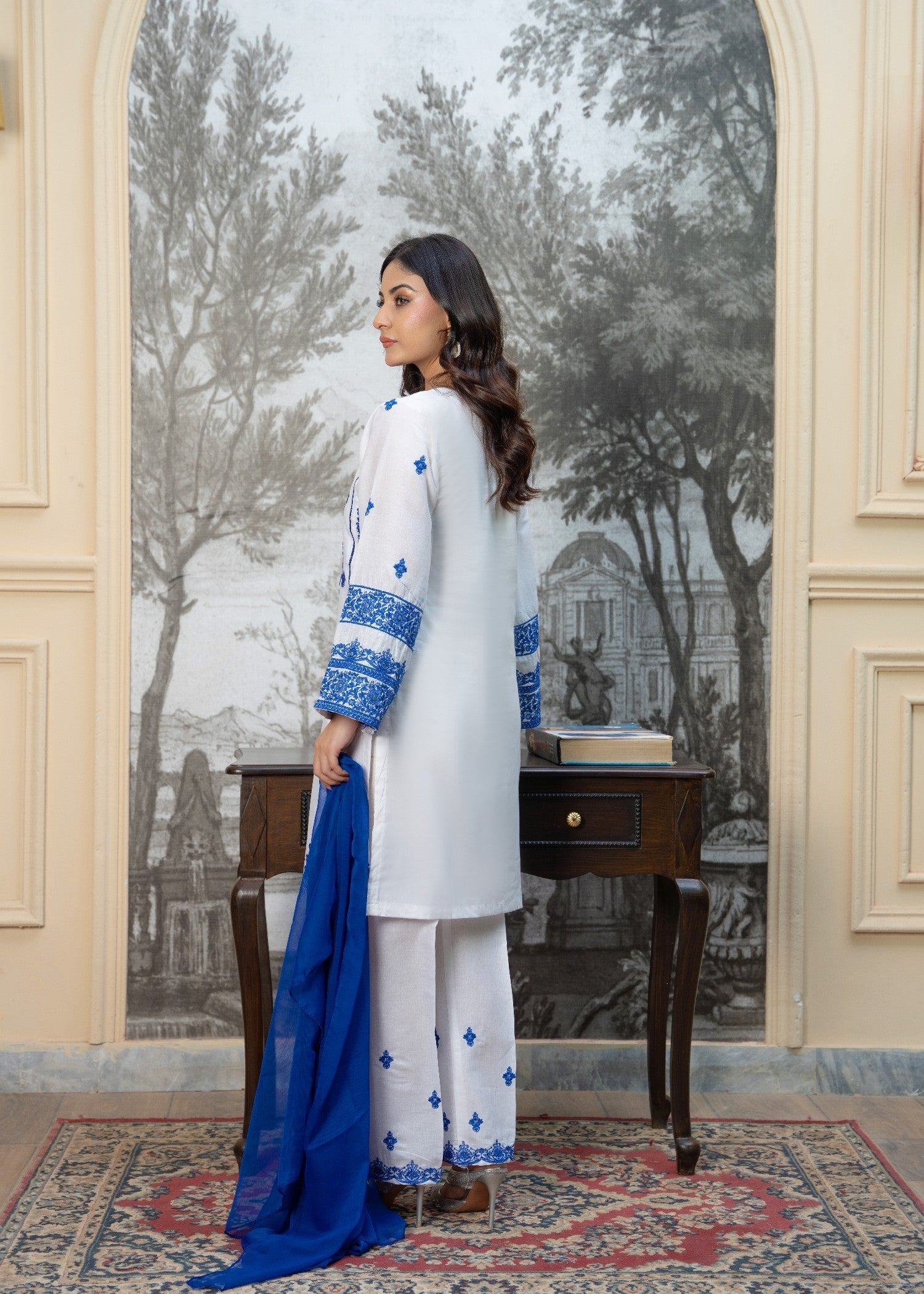 Fabric Garden Imperial White EMB Women 3pcs