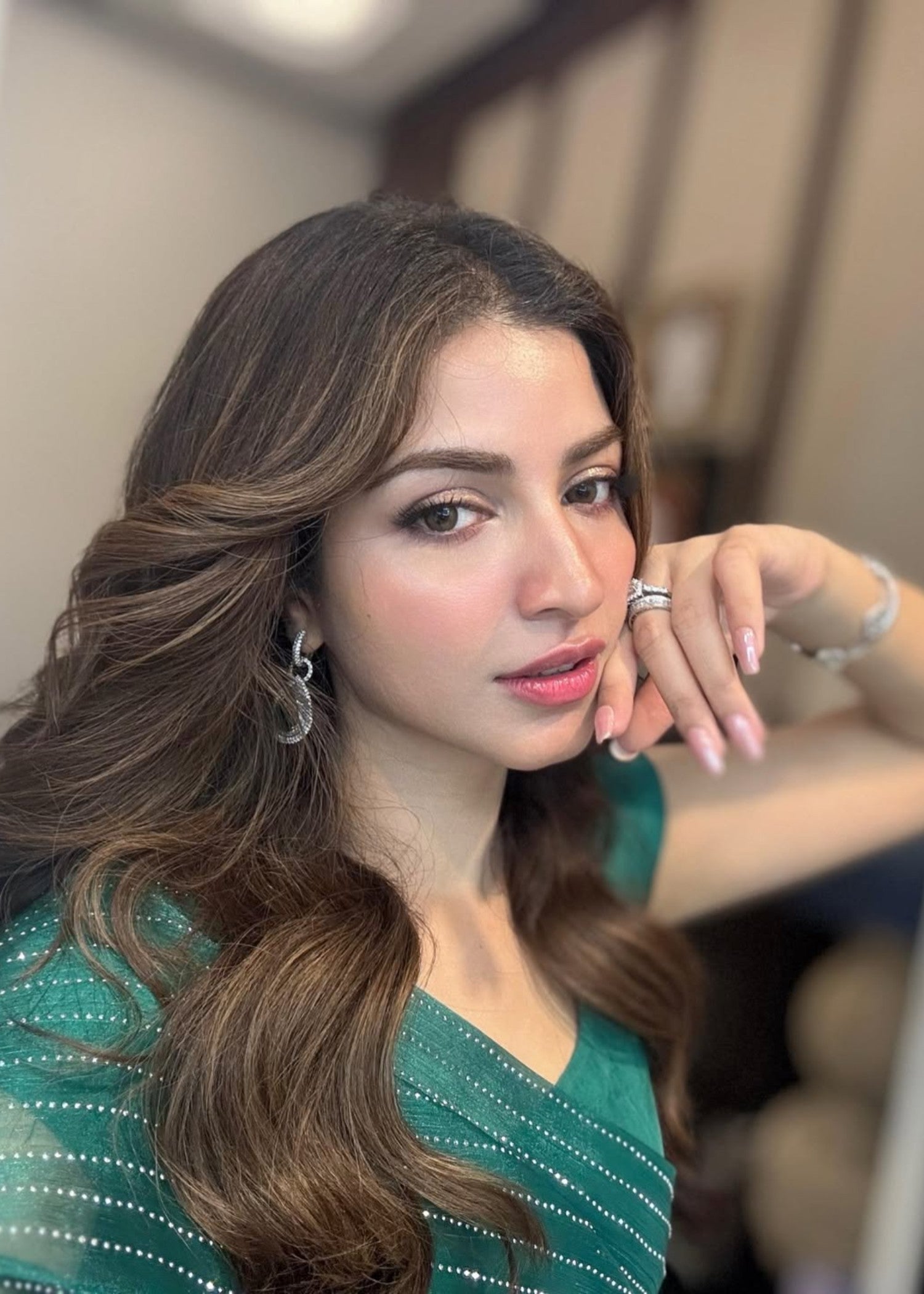 Miss & Mrs Kinza saree Women 2pcs