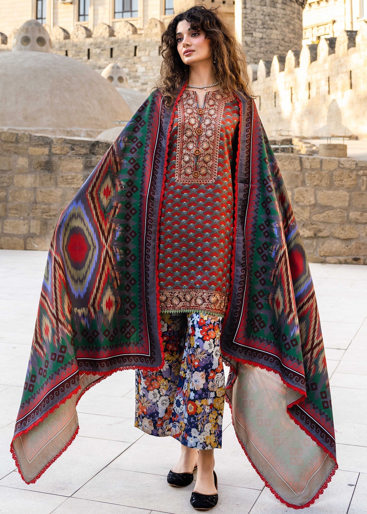 Meerak Pret Ornate Women 3pcs