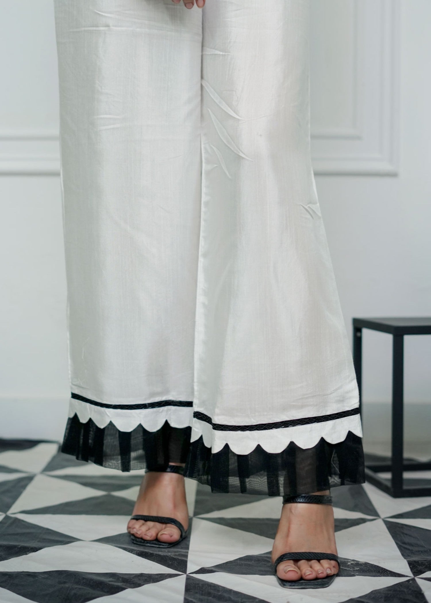 Tng (The Next Generation) Trouser | Silk | white Women 1pcs
