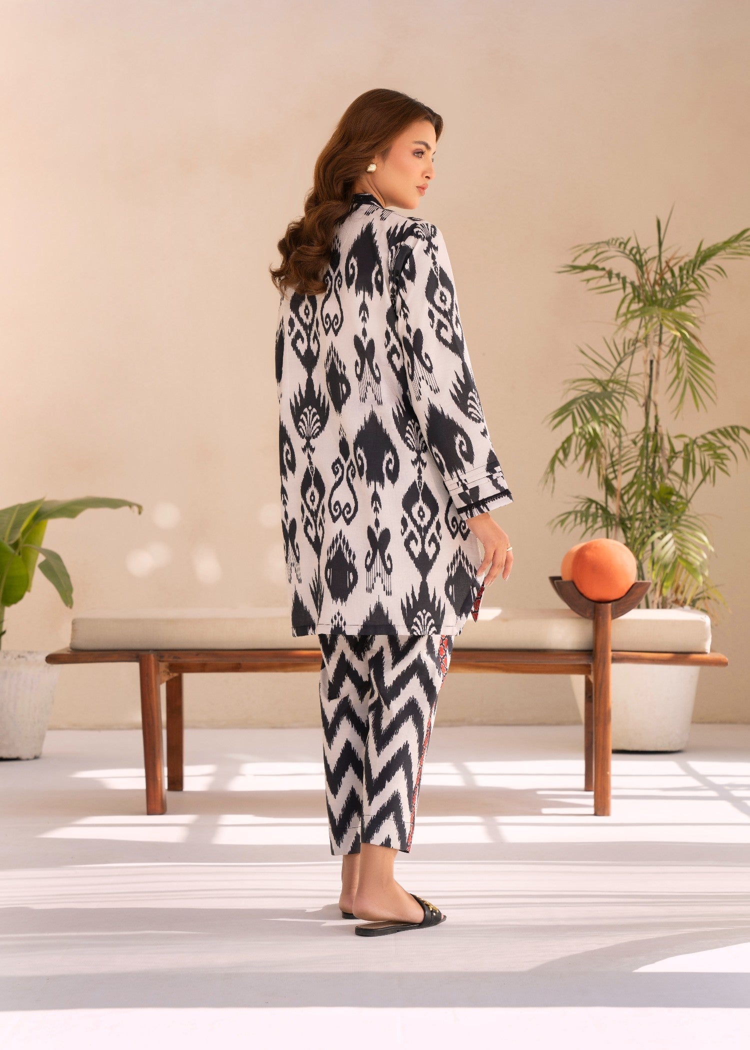 Noosh Monochrome Muse Women 2pcs