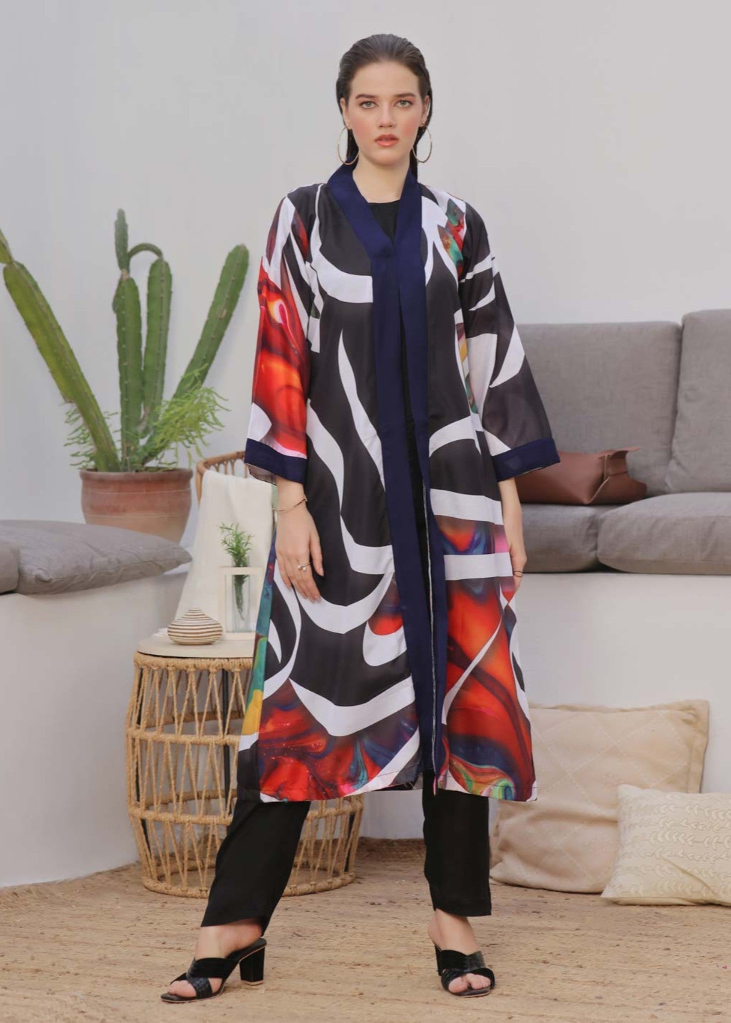 Tng (The Next Generation) Gulzaar Shrug | Black Women 1pcs
