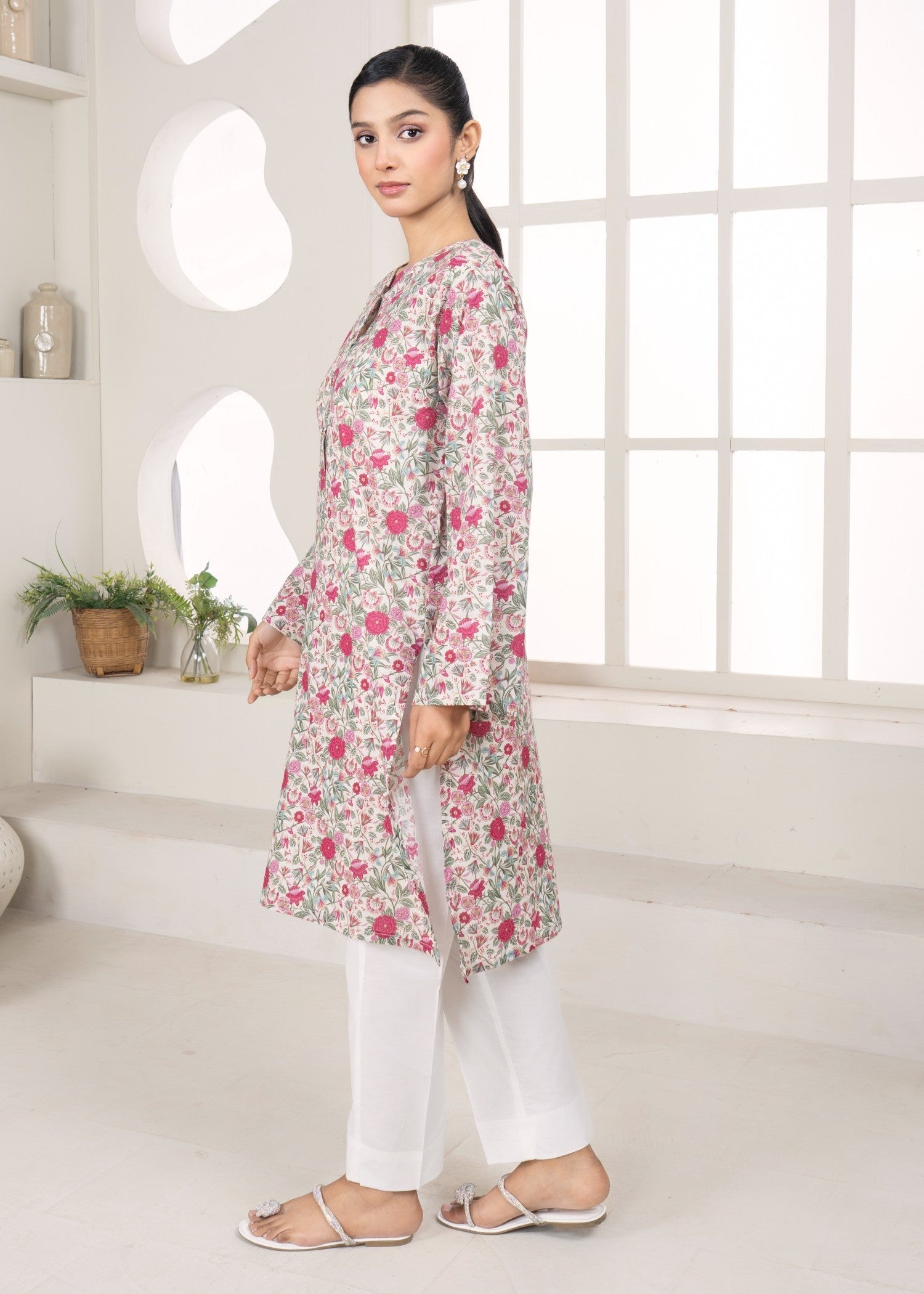 Meem Designs Beige Kurta Women 1pcs