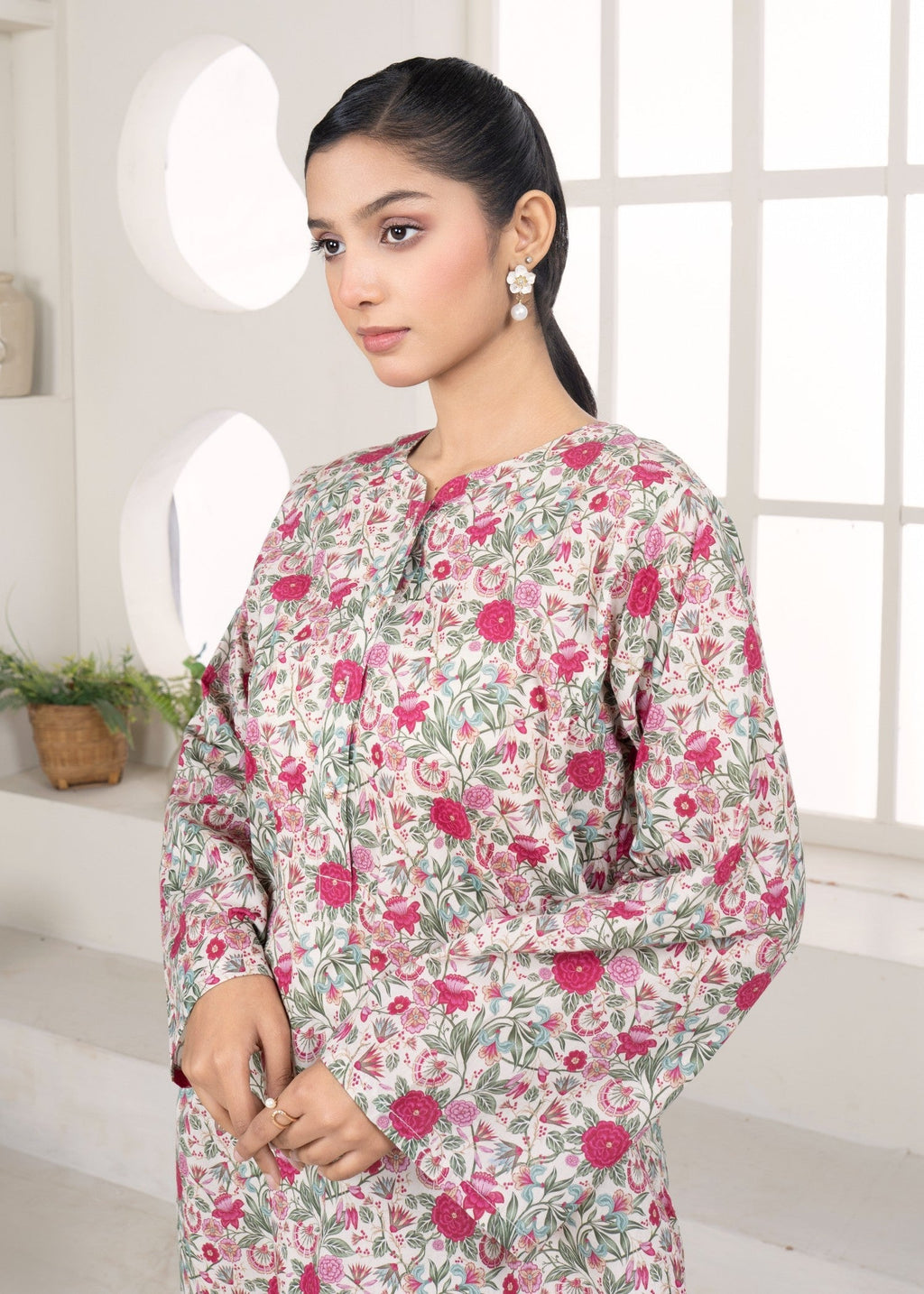 Meem Designs Beige Kurta Women 1pcs