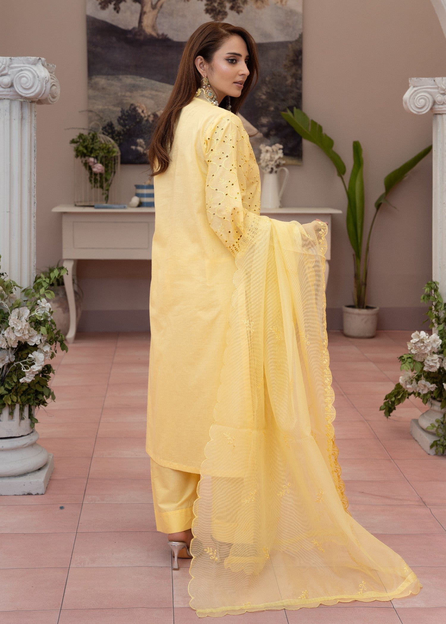 Waniya Awais WAL V1 D#4 Stitched Women 3pcs
