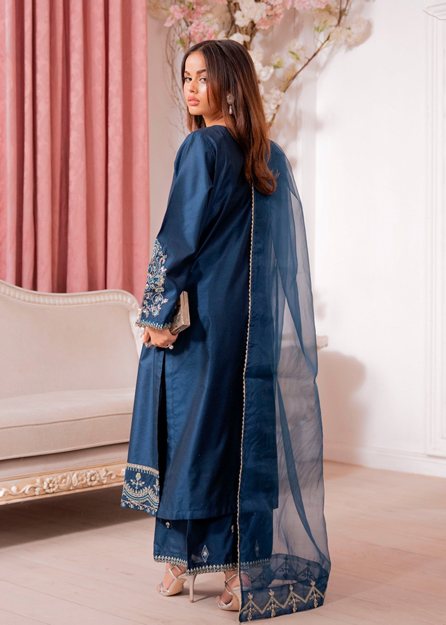 Kross Kulture Embroidered Lawn Suit 01706 Women 3pcs