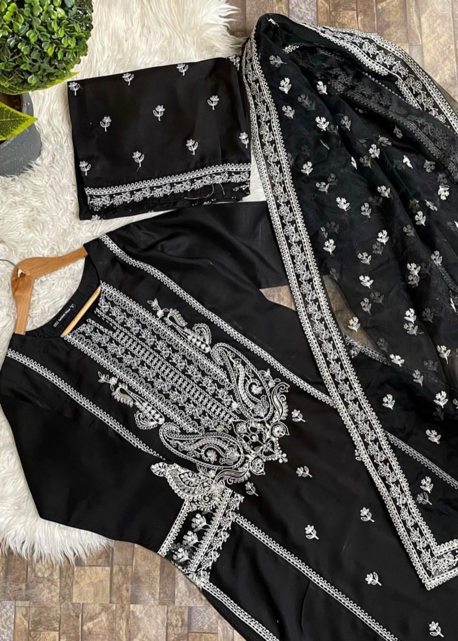 The Turkish Wear Black Monochrome Set Women 3pcs