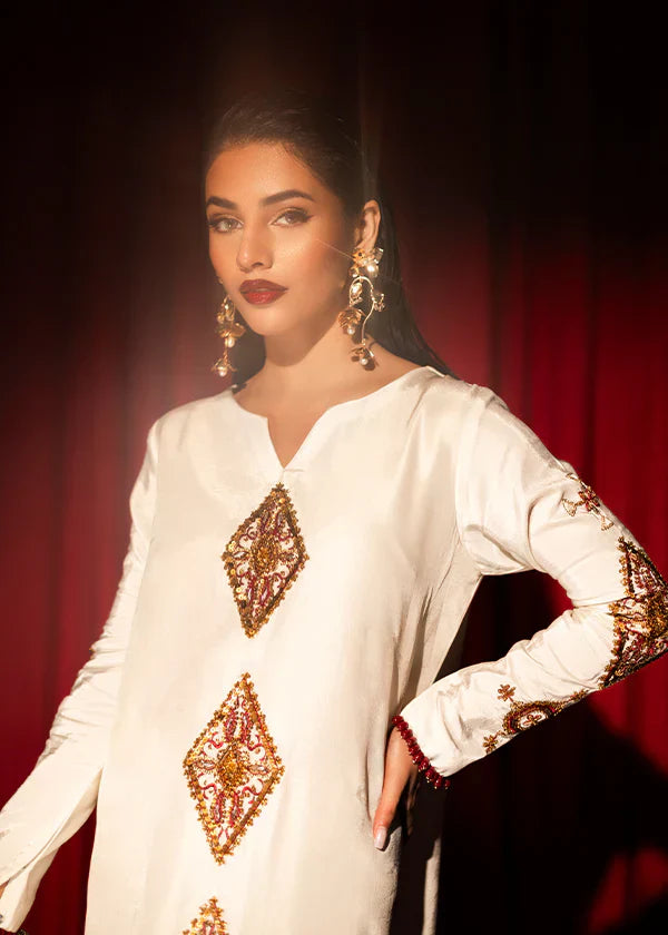 Zainab Musa White LIORA Women 1pcs