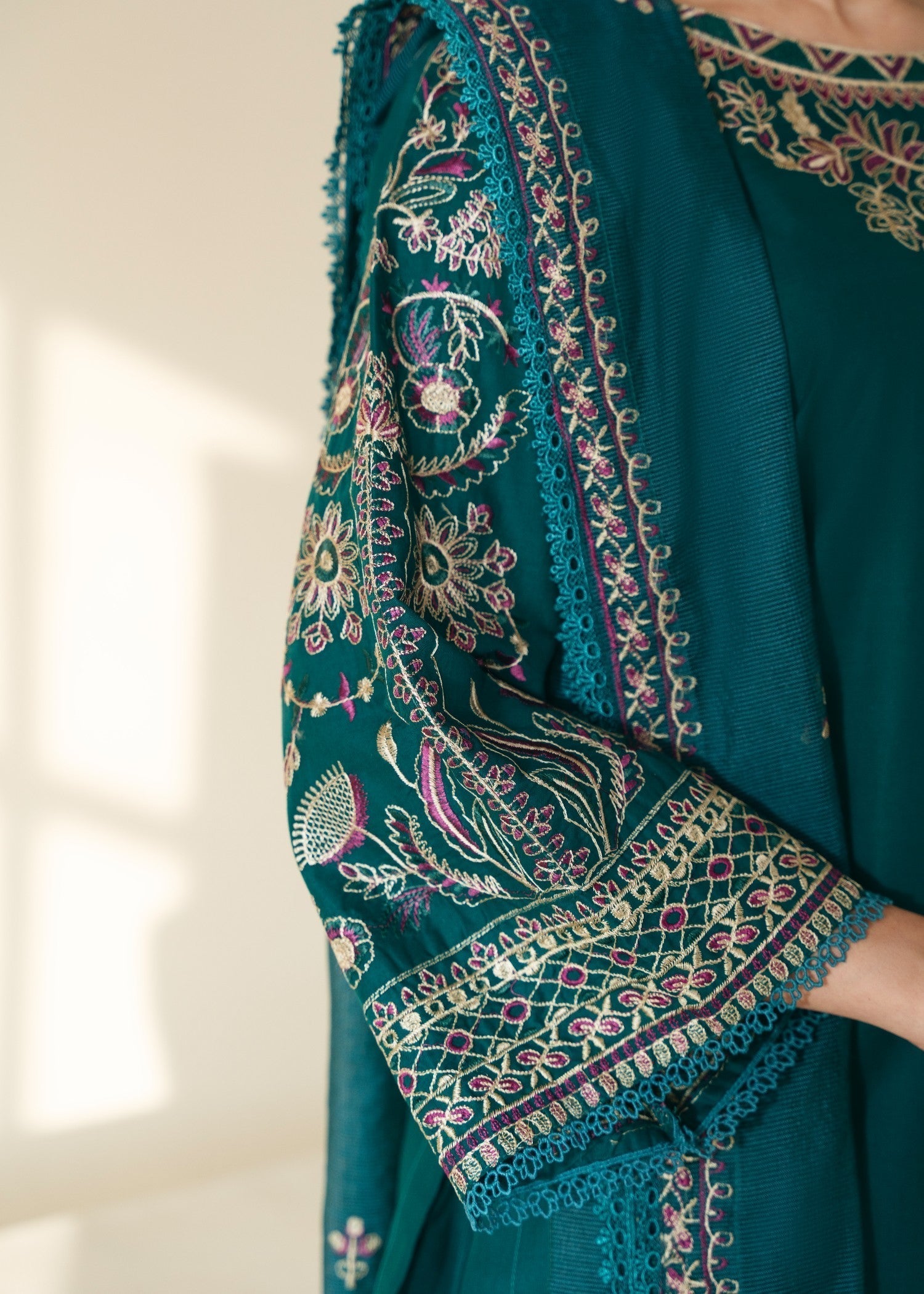 Arsh Apparel WANYA Women 3pcs