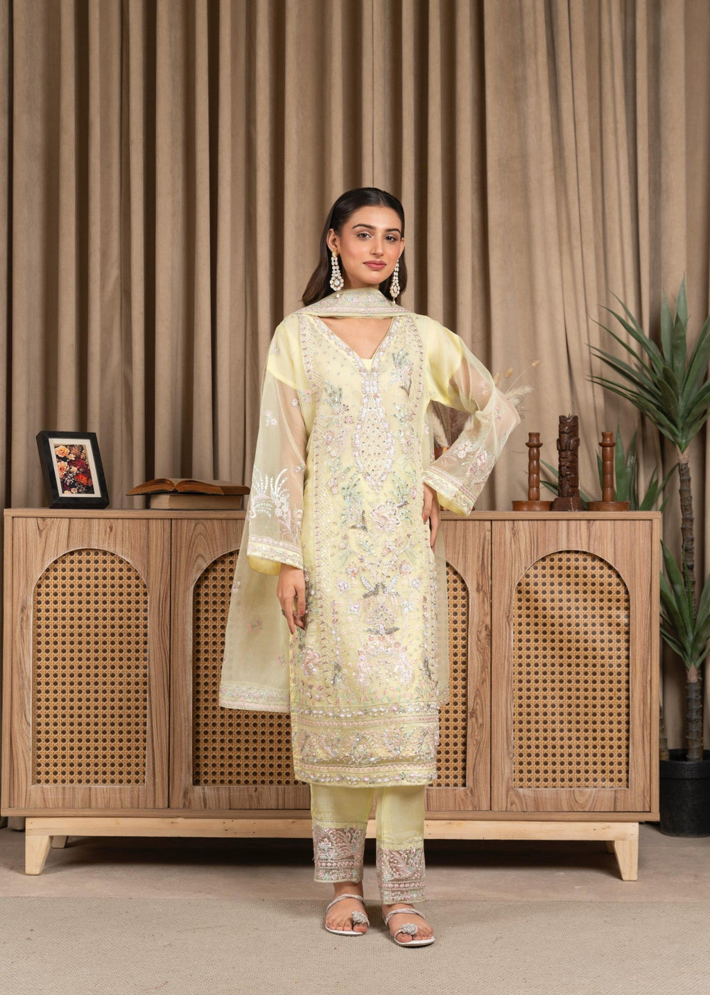 Fatima Noor’S Collections Psd 24 2 Women 3pcs