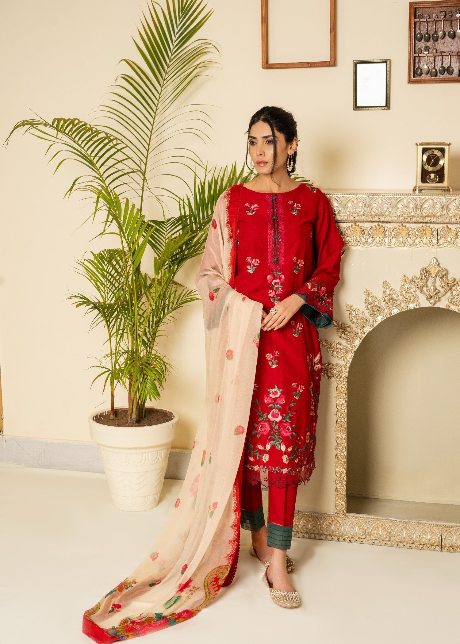 Aayra Red Charms Women 3pcs