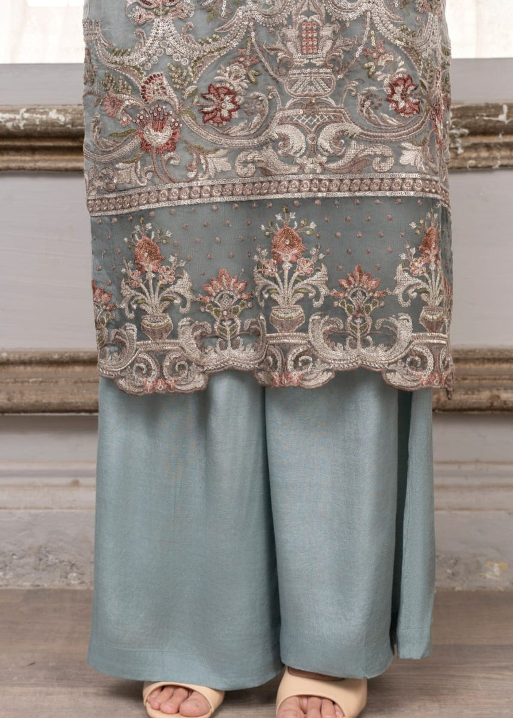 Solo Outfits Dhanak 6 Women 3pcs