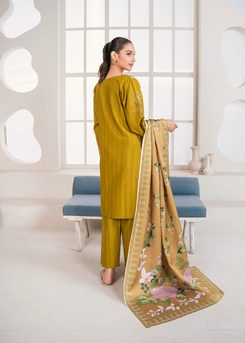Fatima Noor’s Bi 004 6 Women 3pcs