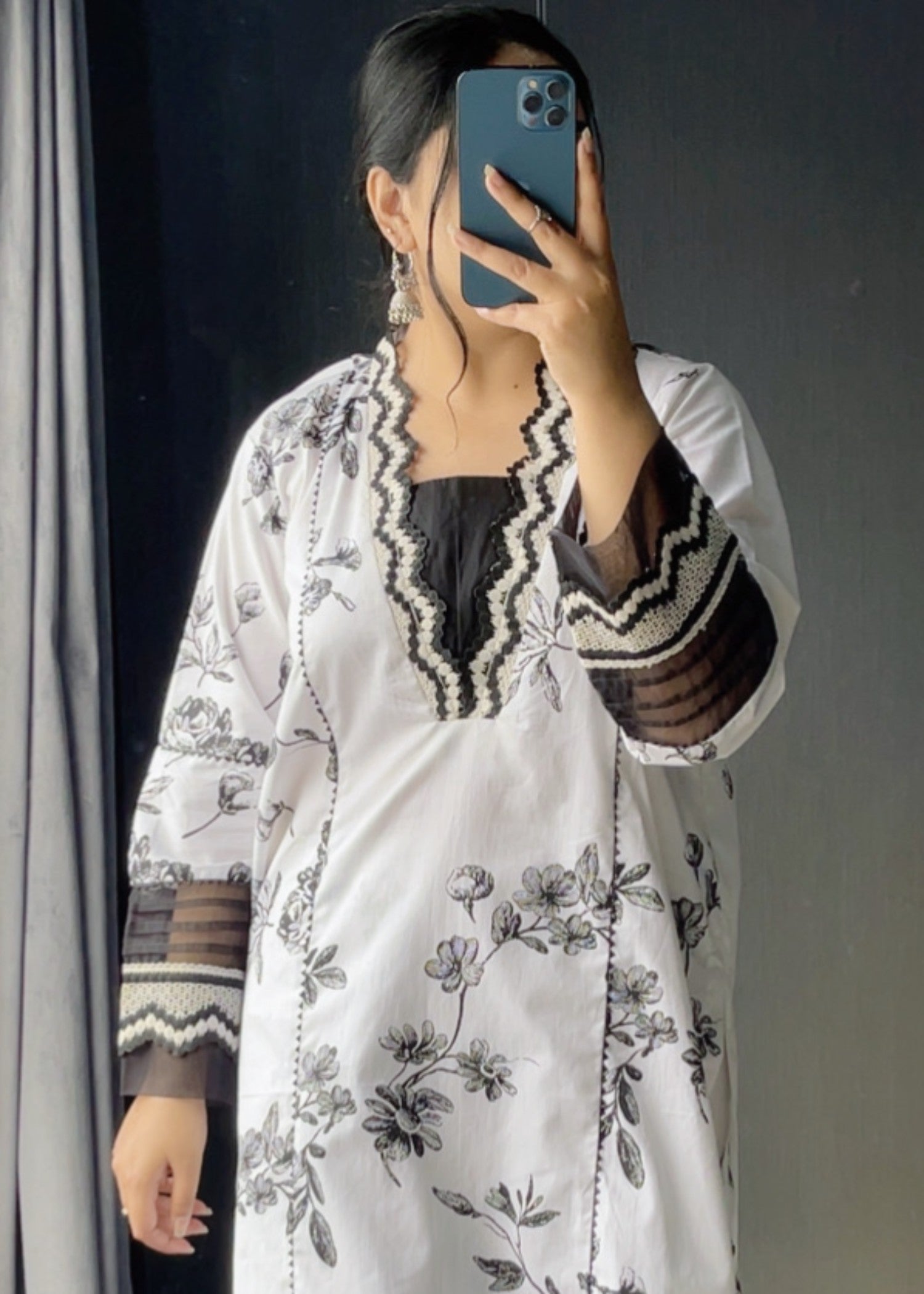 Urban Cut Cotton Embroidred Suit White Women 2pcs