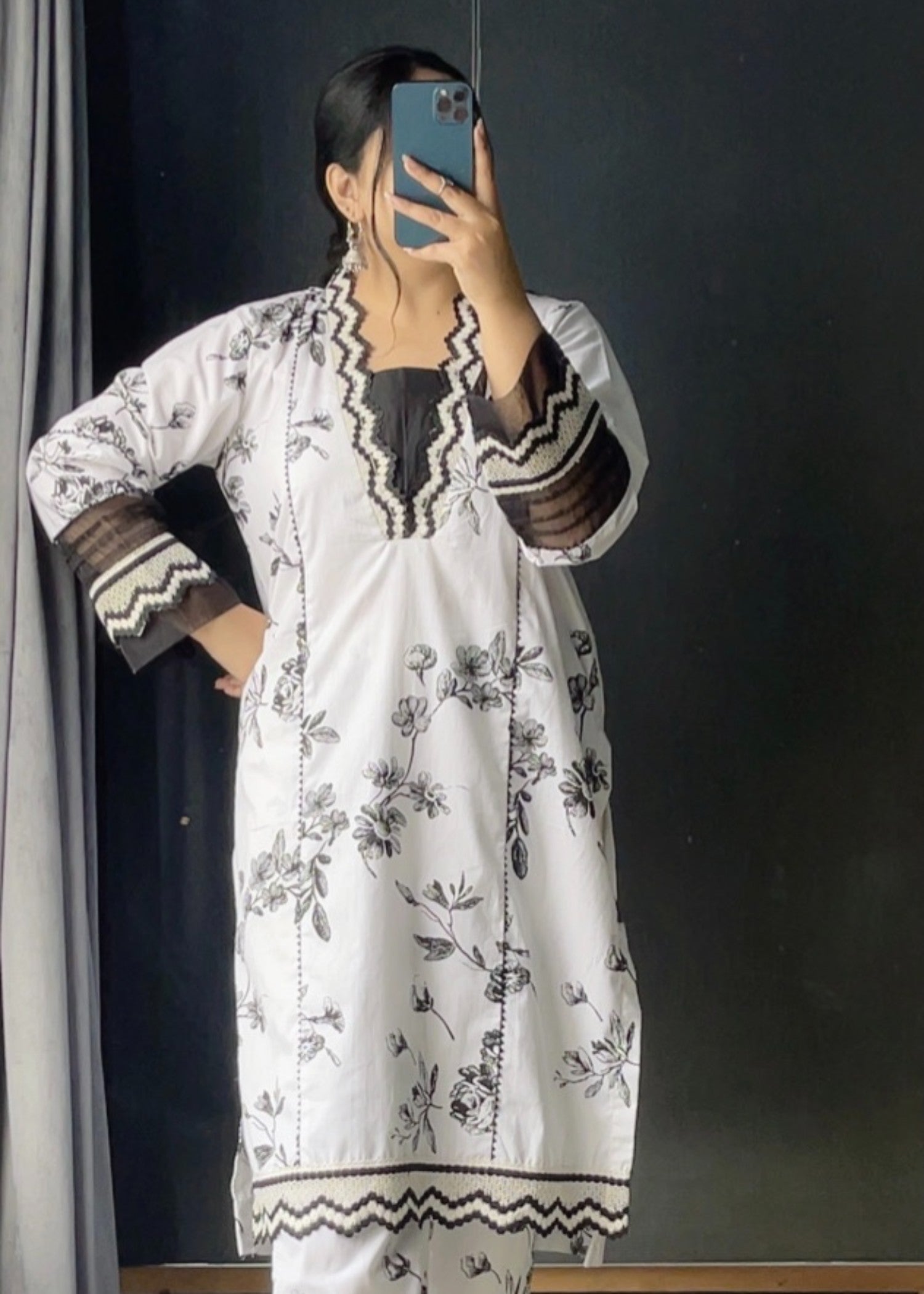 Urban Cut Cotton Embroidred Suit White Women 2pcs
