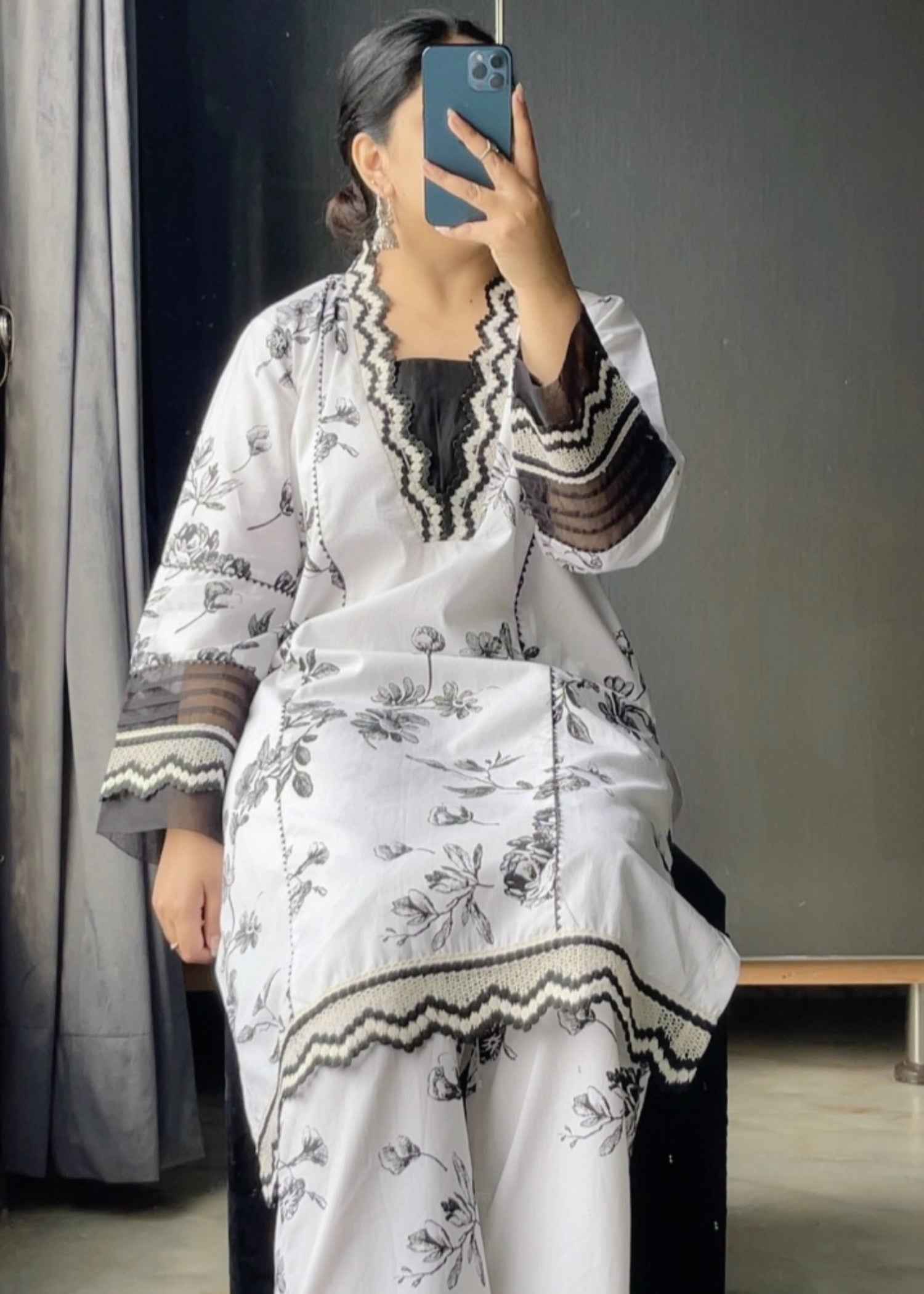Urban Cut Cotton Embroidred Suit White Women 2pcs