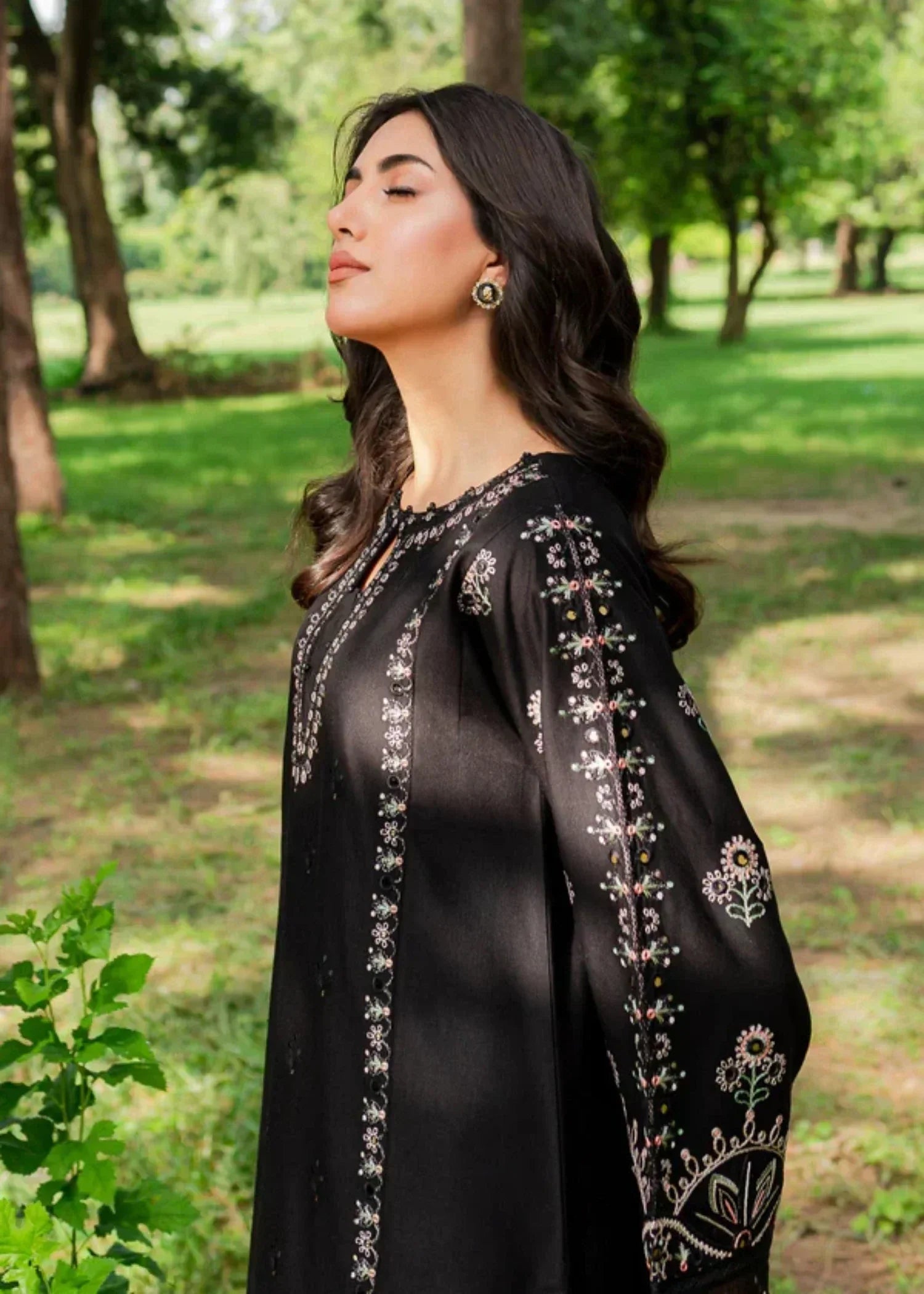 The Turkish Wear BLACK ROSE KURTA SET Women 2pcs