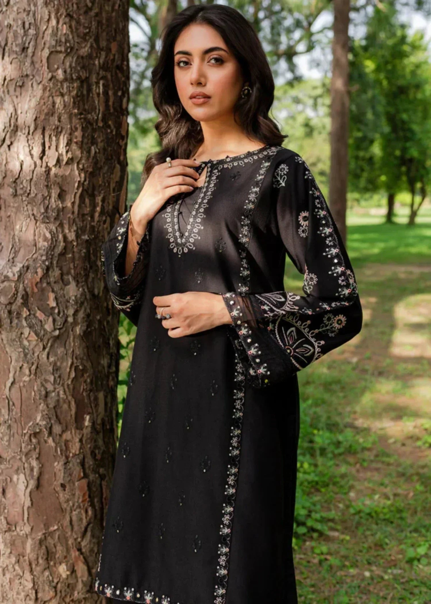The Turkish Wear BLACK ROSE KURTA SET Women 2pcs