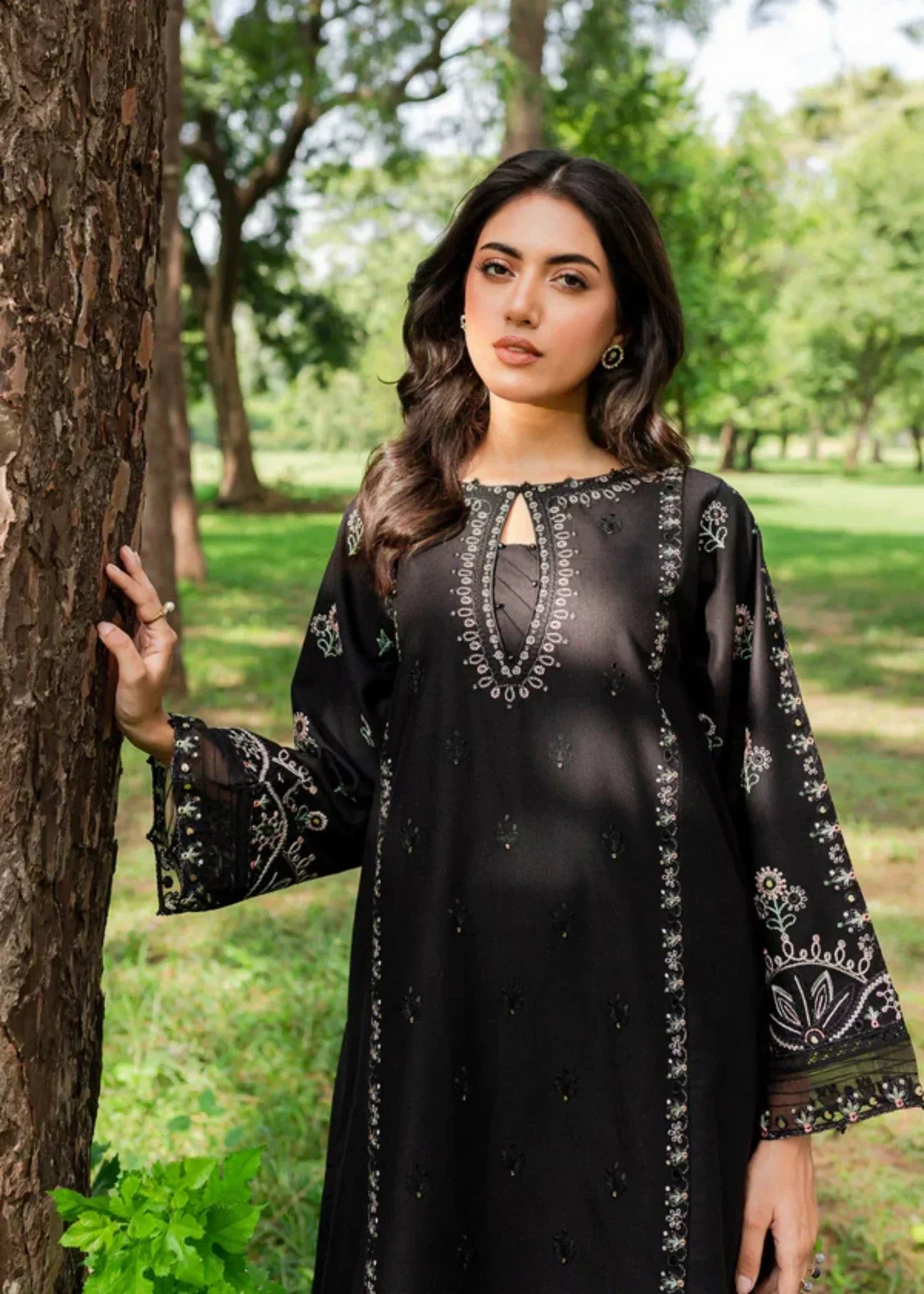 The Turkish Wear BLACK ROSE KURTA SET Women 2pcs