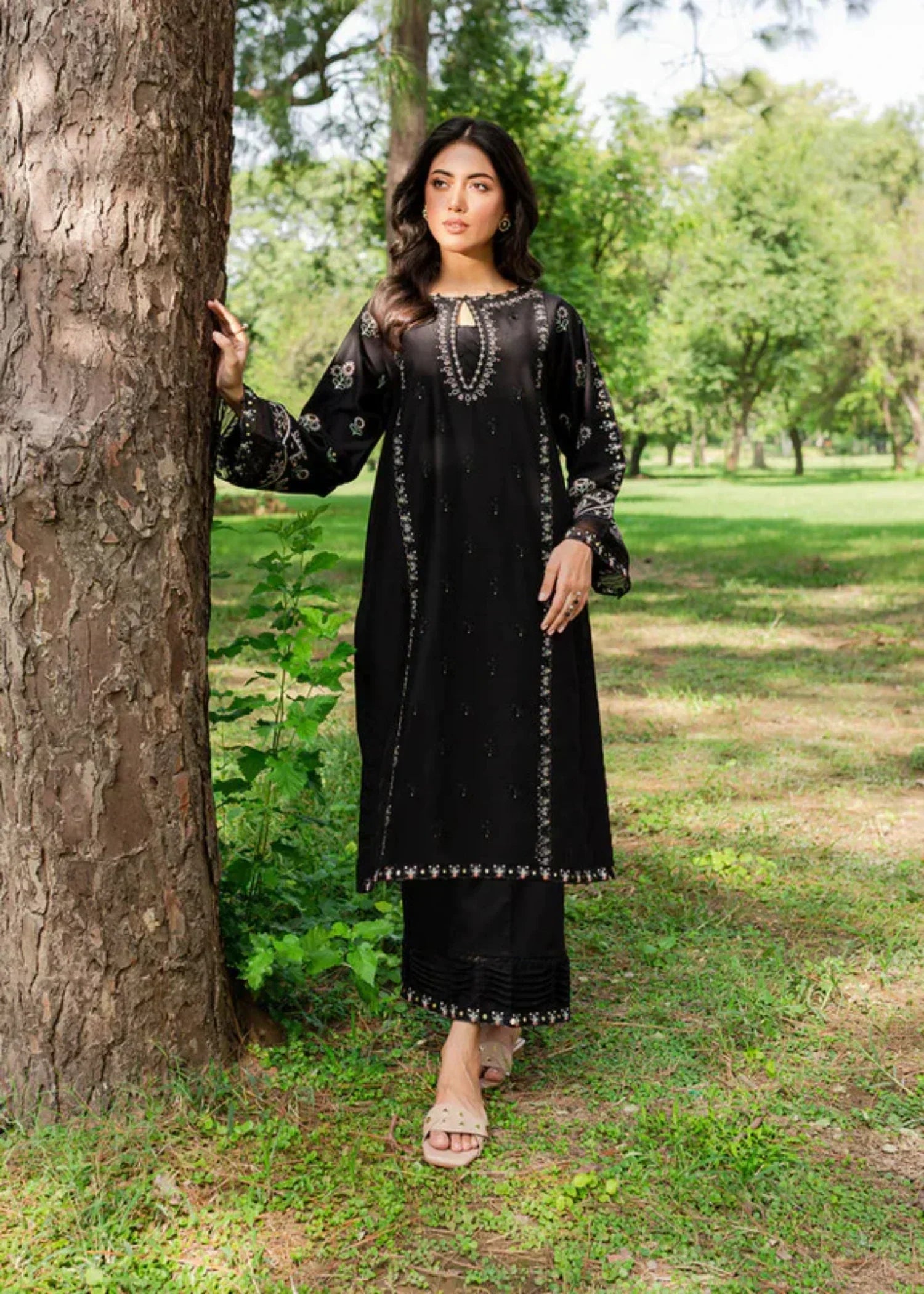 The Turkish Wear BLACK ROSE KURTA SET Women 2pcs