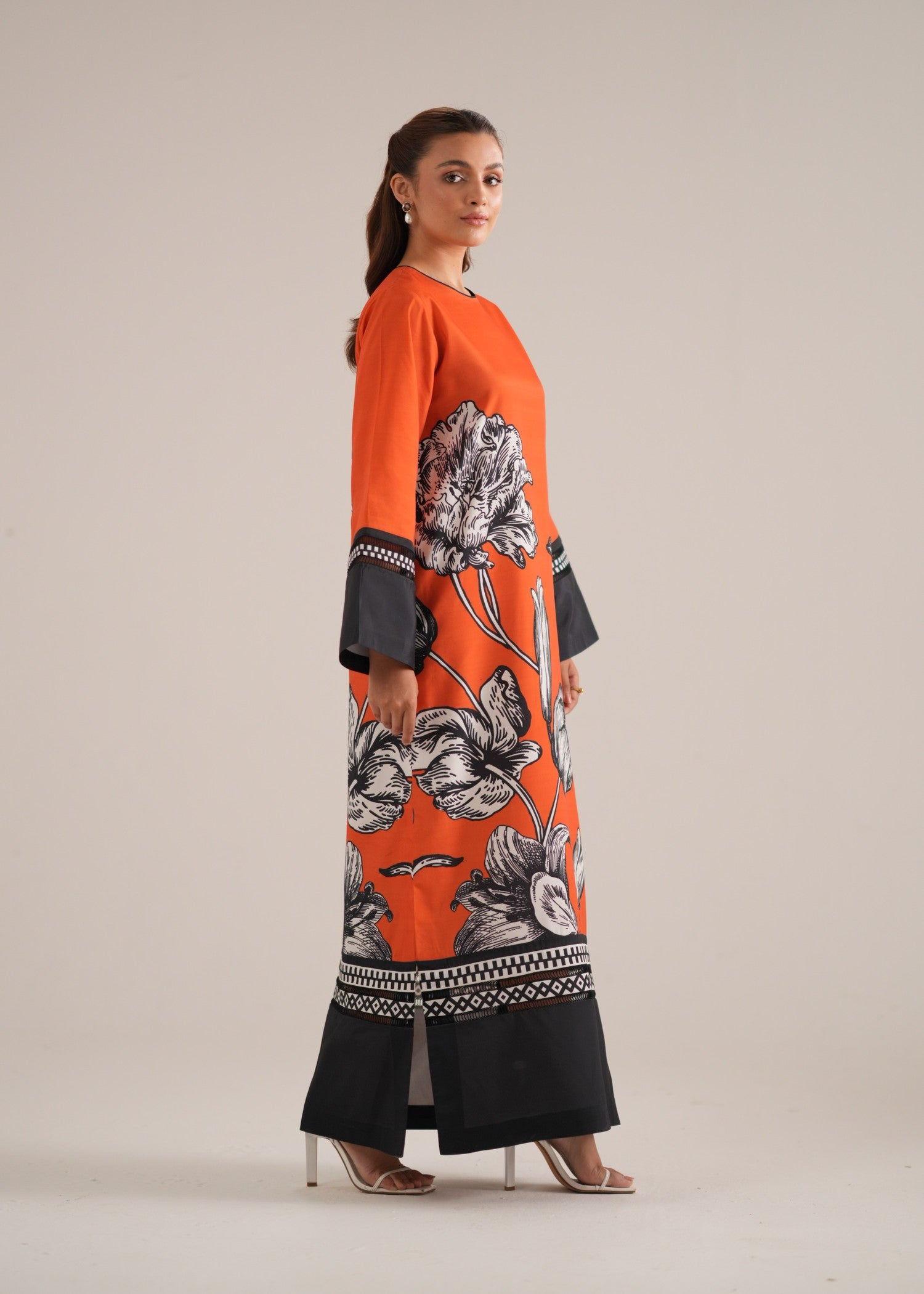 Jahaan Solere Women 1pcs