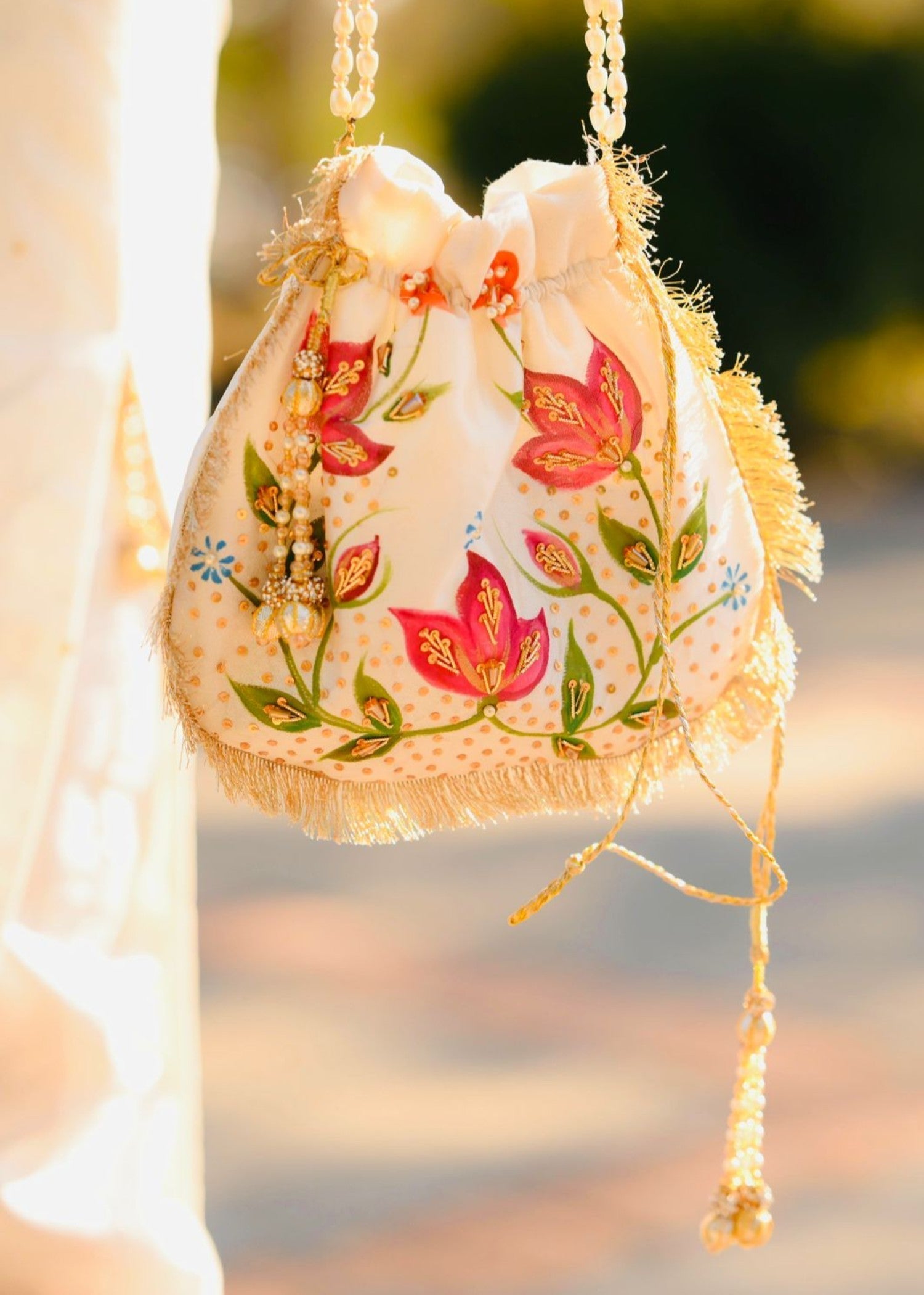 Rivaaj Fashion Luxurious White Dress Sheesha Silk Women 4pcs