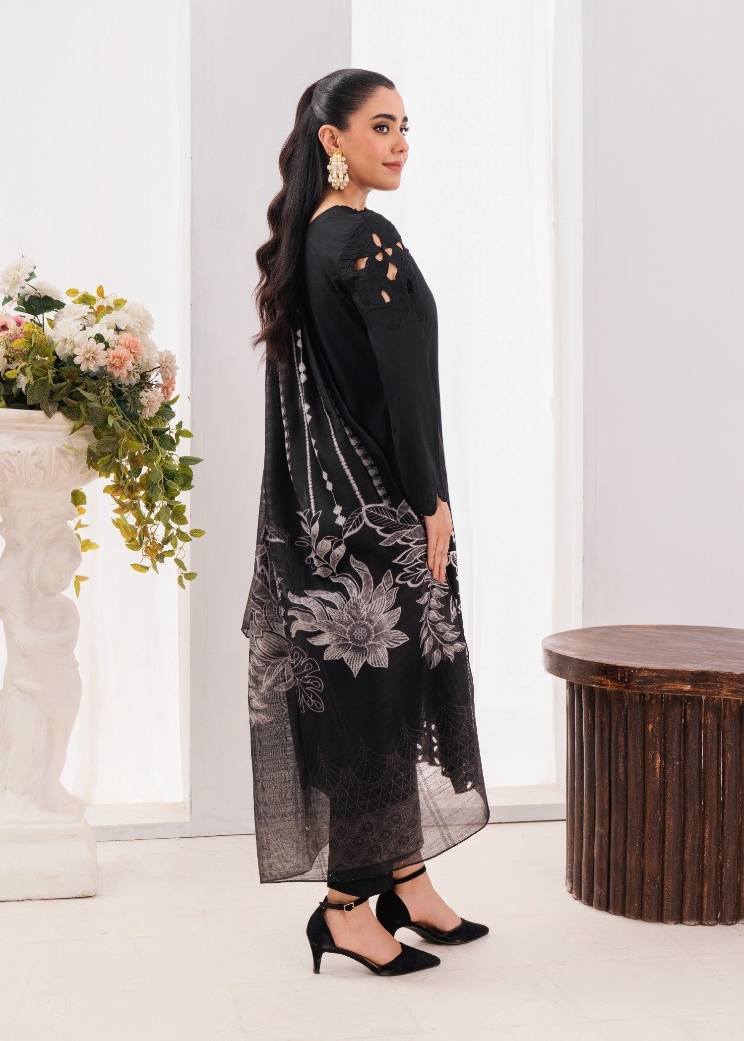 Sahibas By Mirza Tabeer Women 3pcs