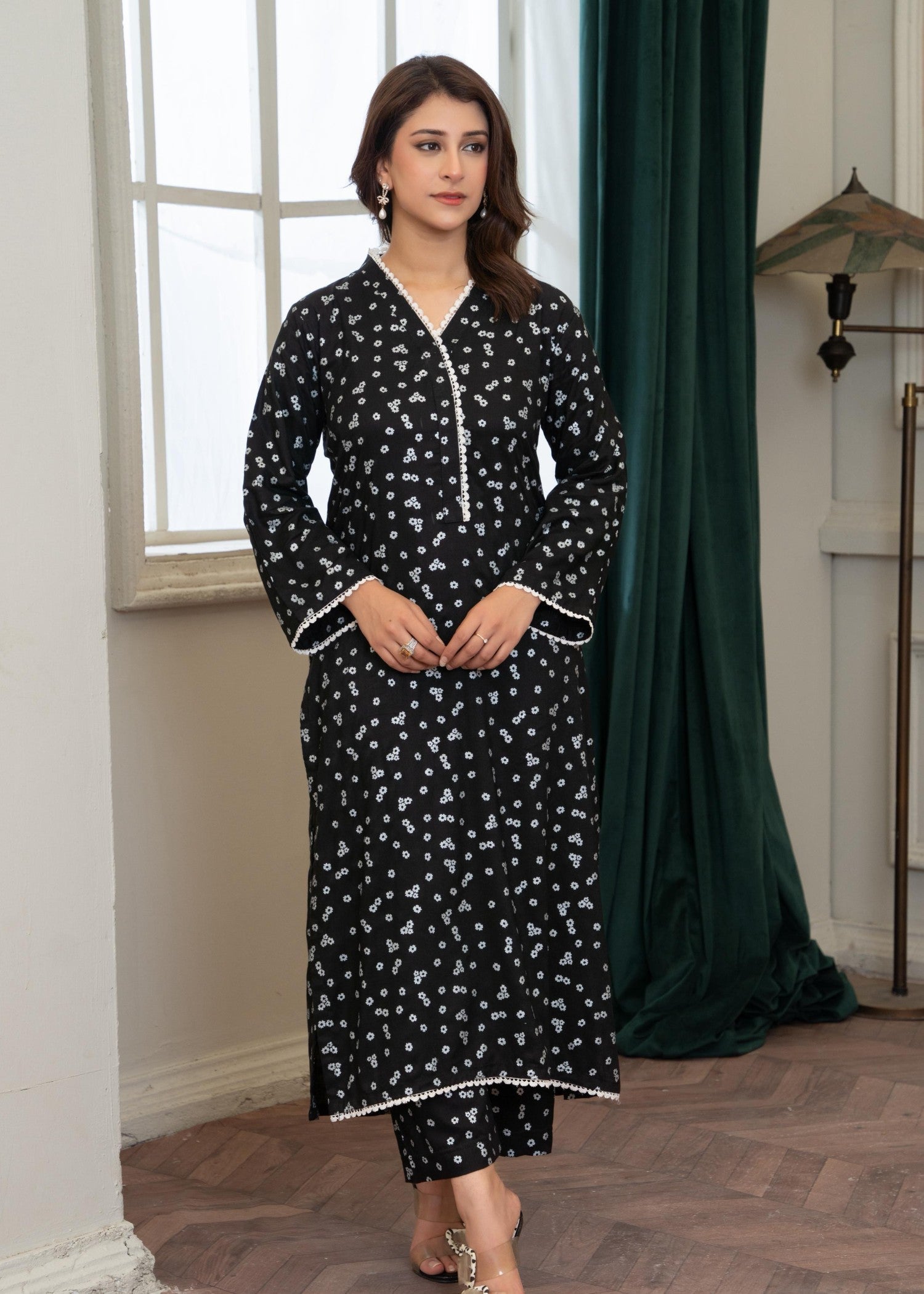 B.K Clothings Noir Élan Women 2pcs