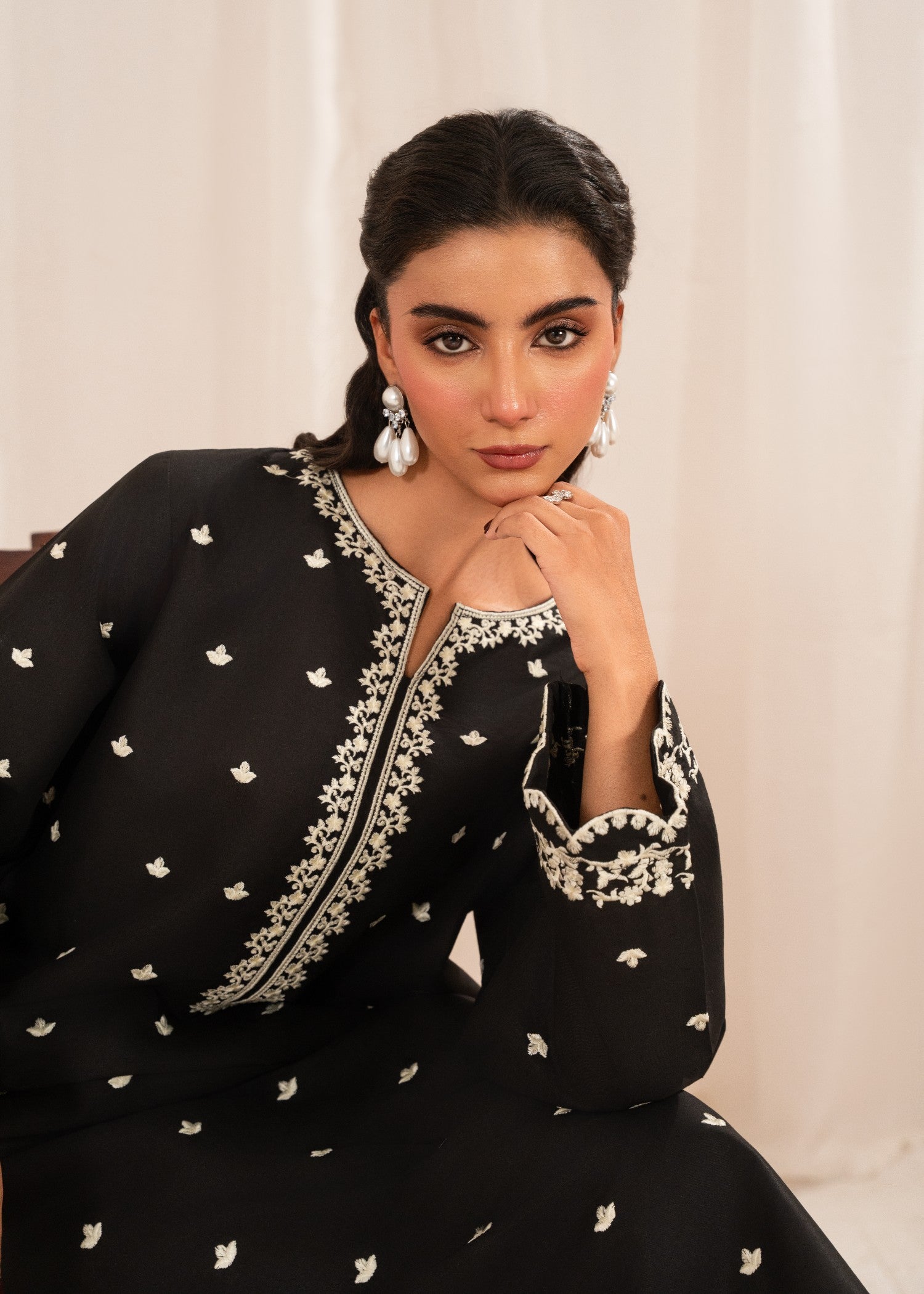 Chaudhary Arts Black hock Women 2pcs