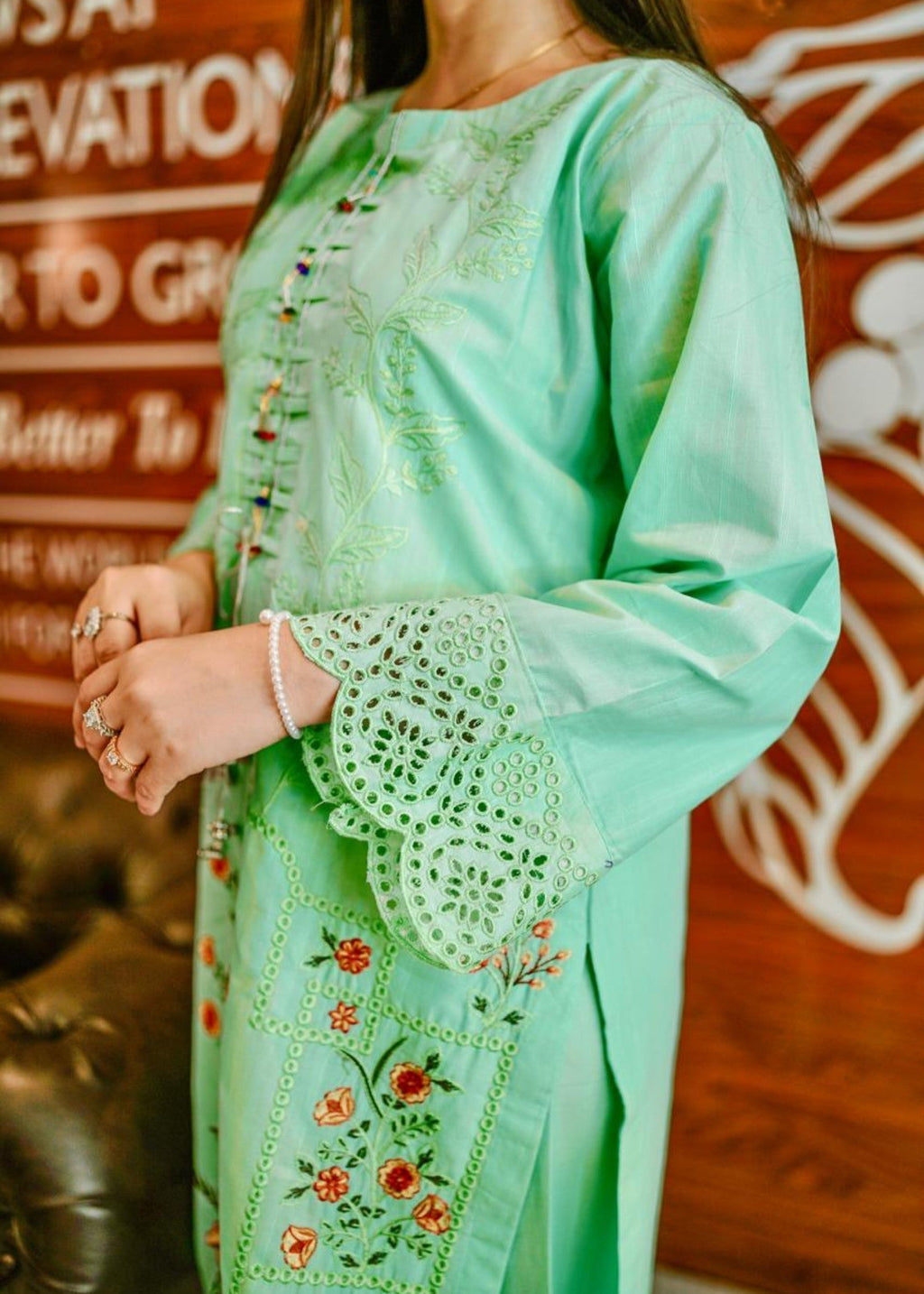 Preetpret Nusrat Women 2pcs