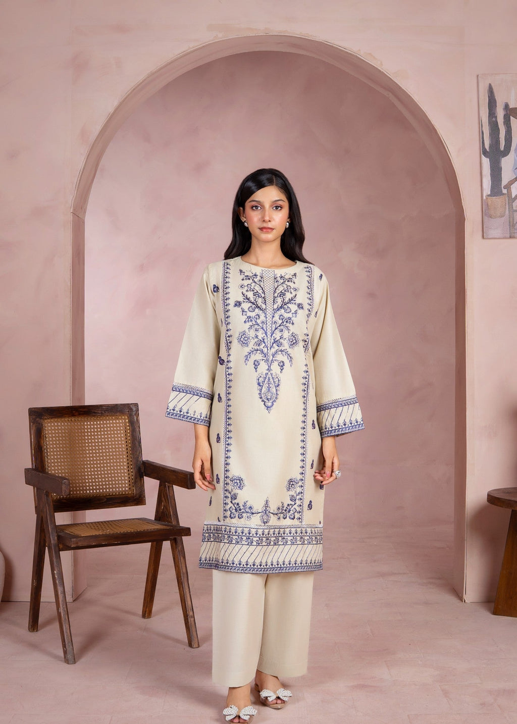 Parveen By Dee Arts LUMI Women 2pcs