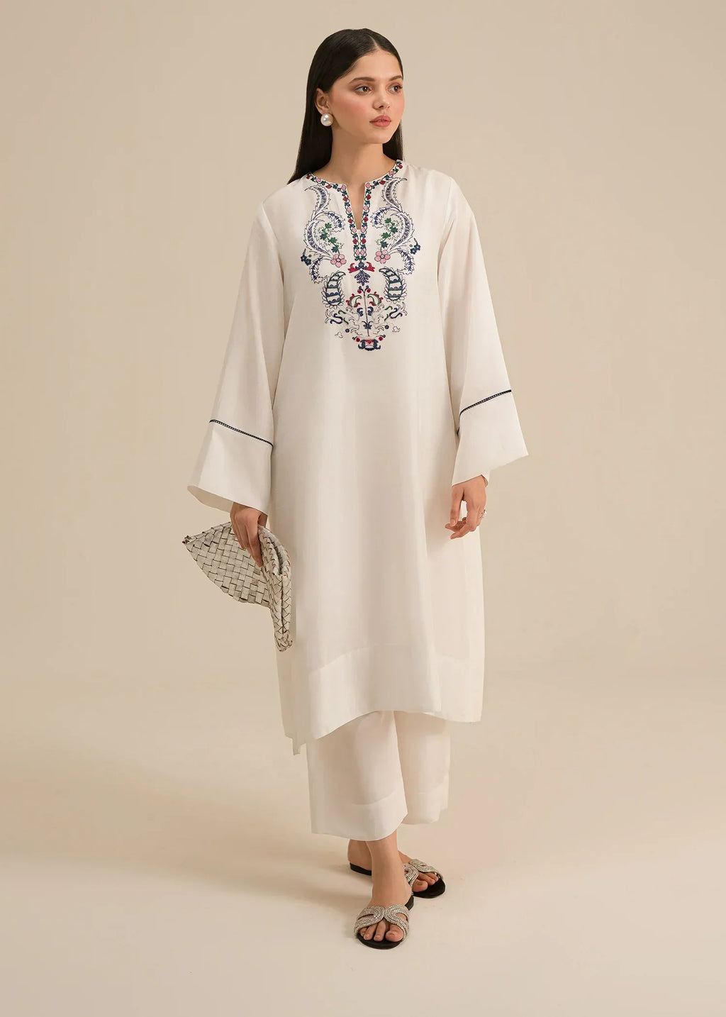 Hamna Kalim maria k white Women 2pcs