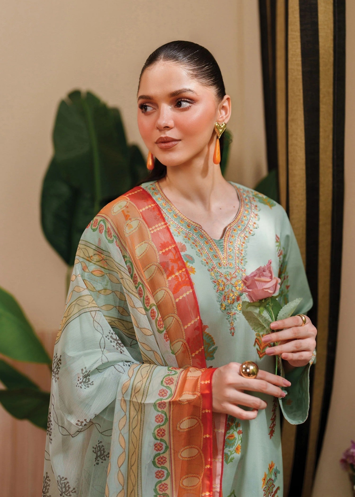 Garnet Clothing Unbound Women 2pcs