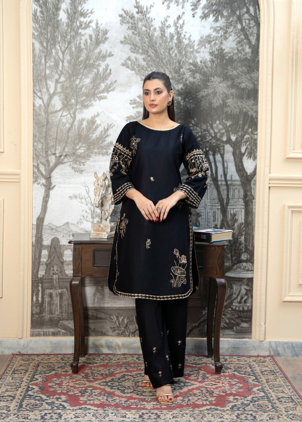 Fabric Garden Noir Luxe EMB Women 2pcs