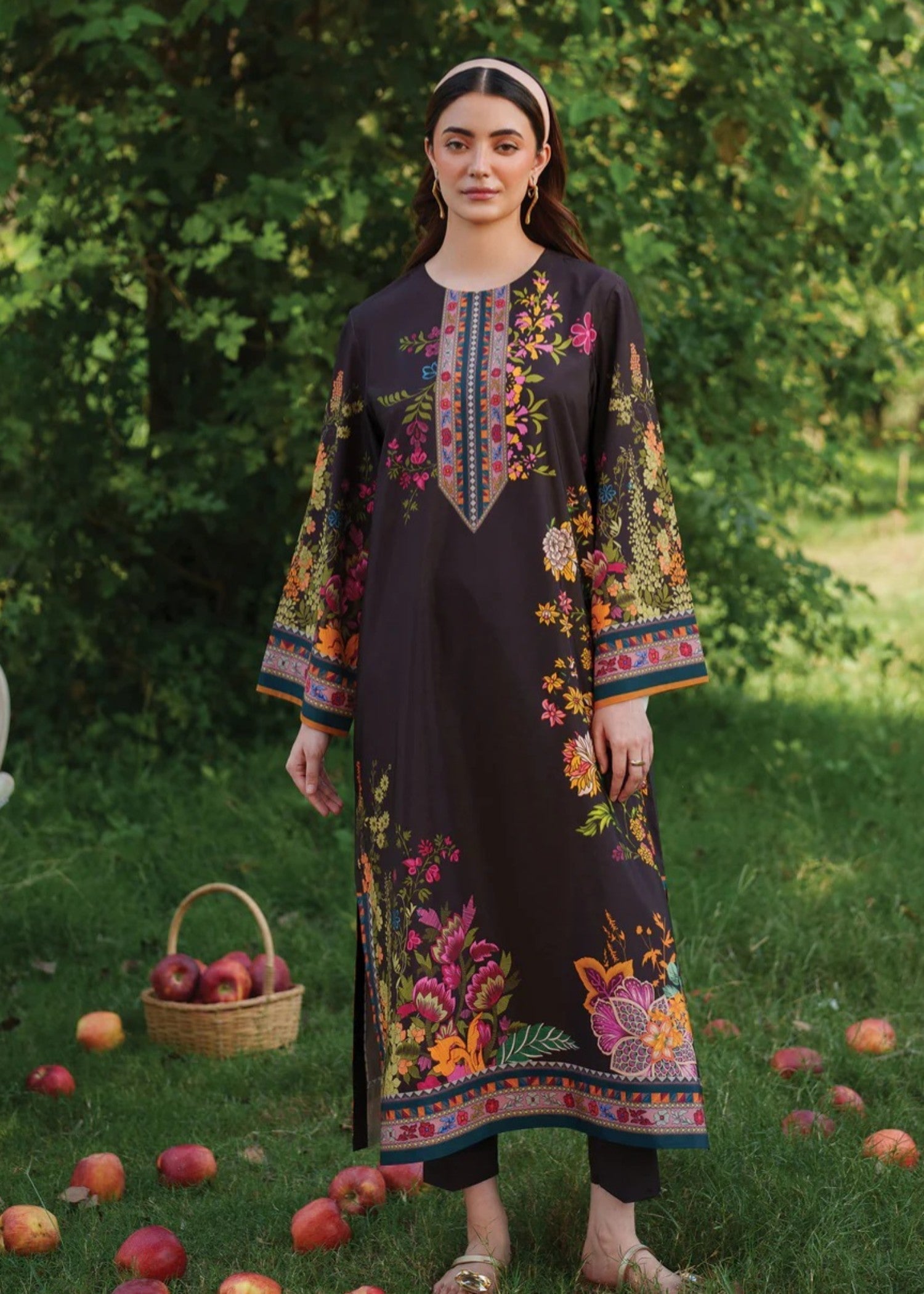 Garnet Clothing Saanvi Women 2pcs