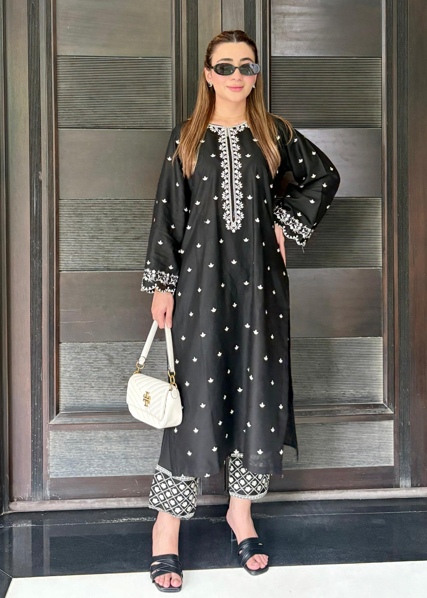 Kunaar Grace Black Women 2pcs